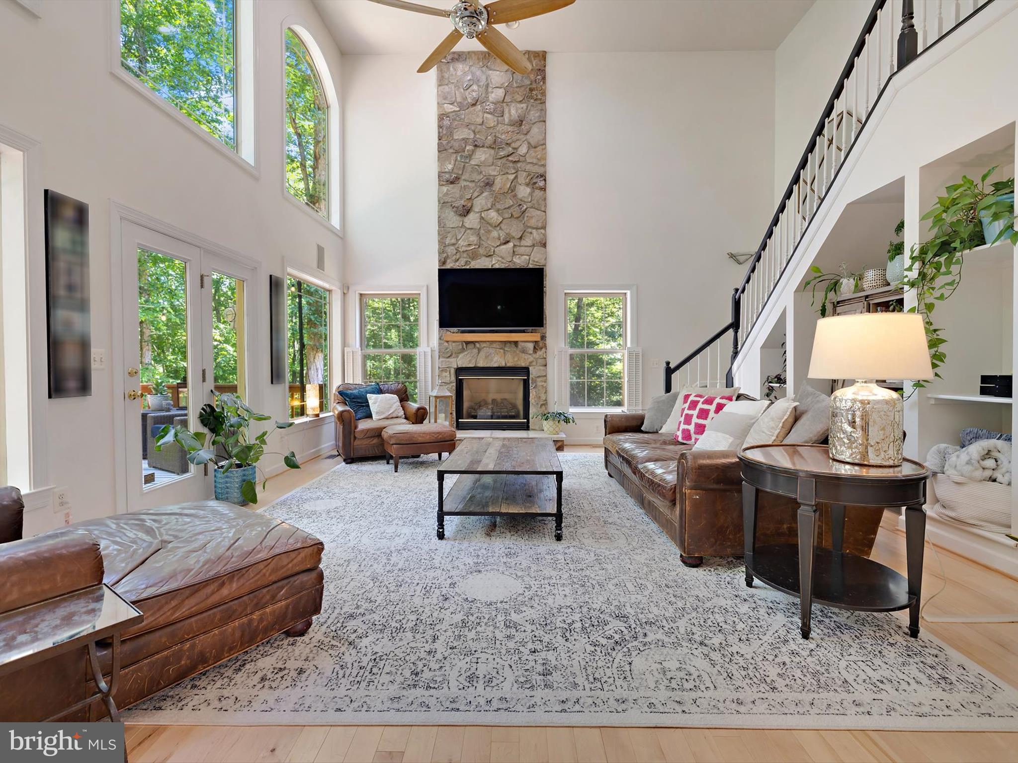911 River Knoll Ct
