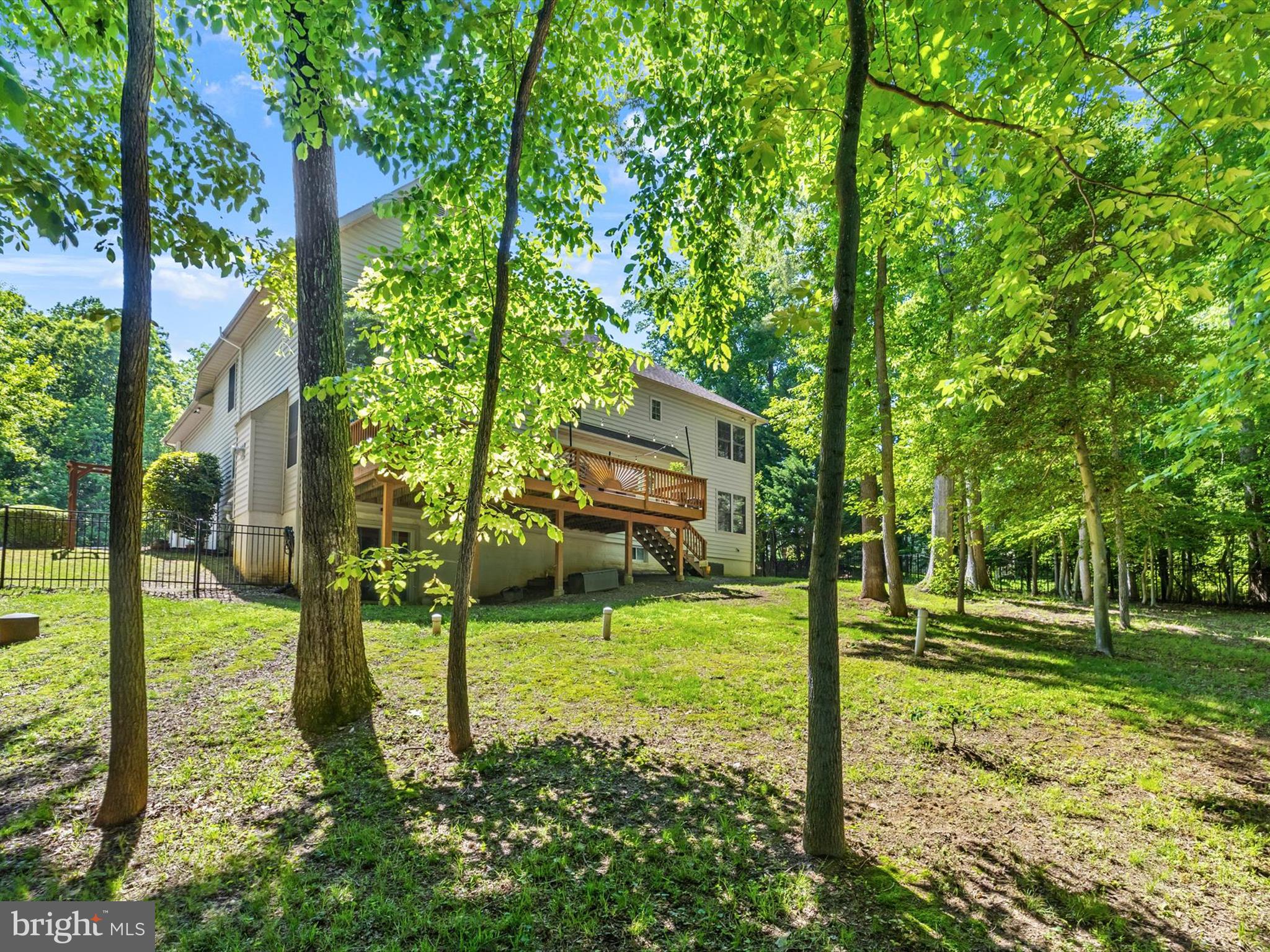 911 River Knoll Ct