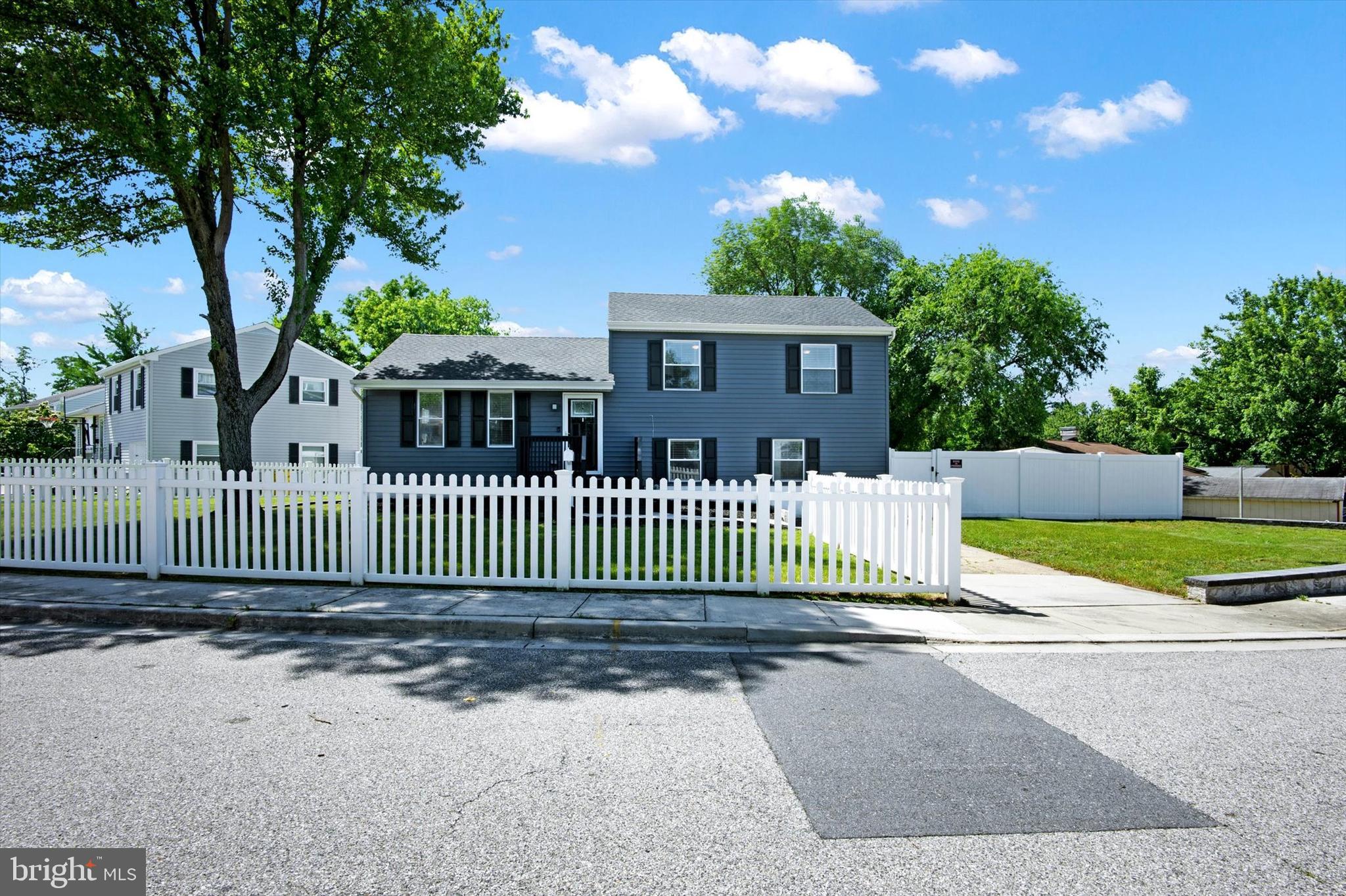 329 Regency Cir