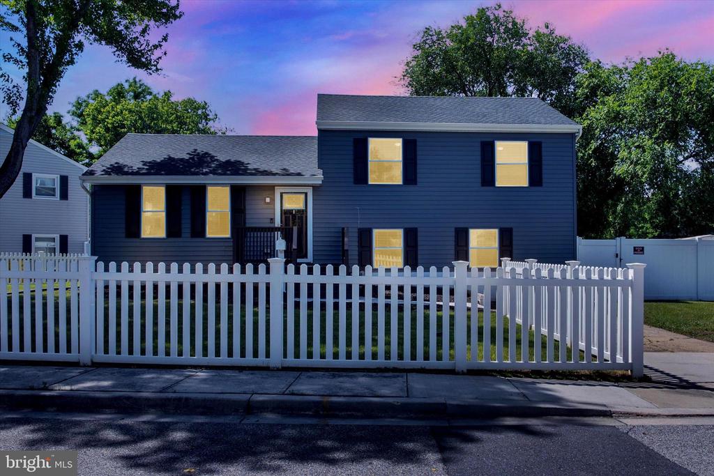 329 Regency Cir