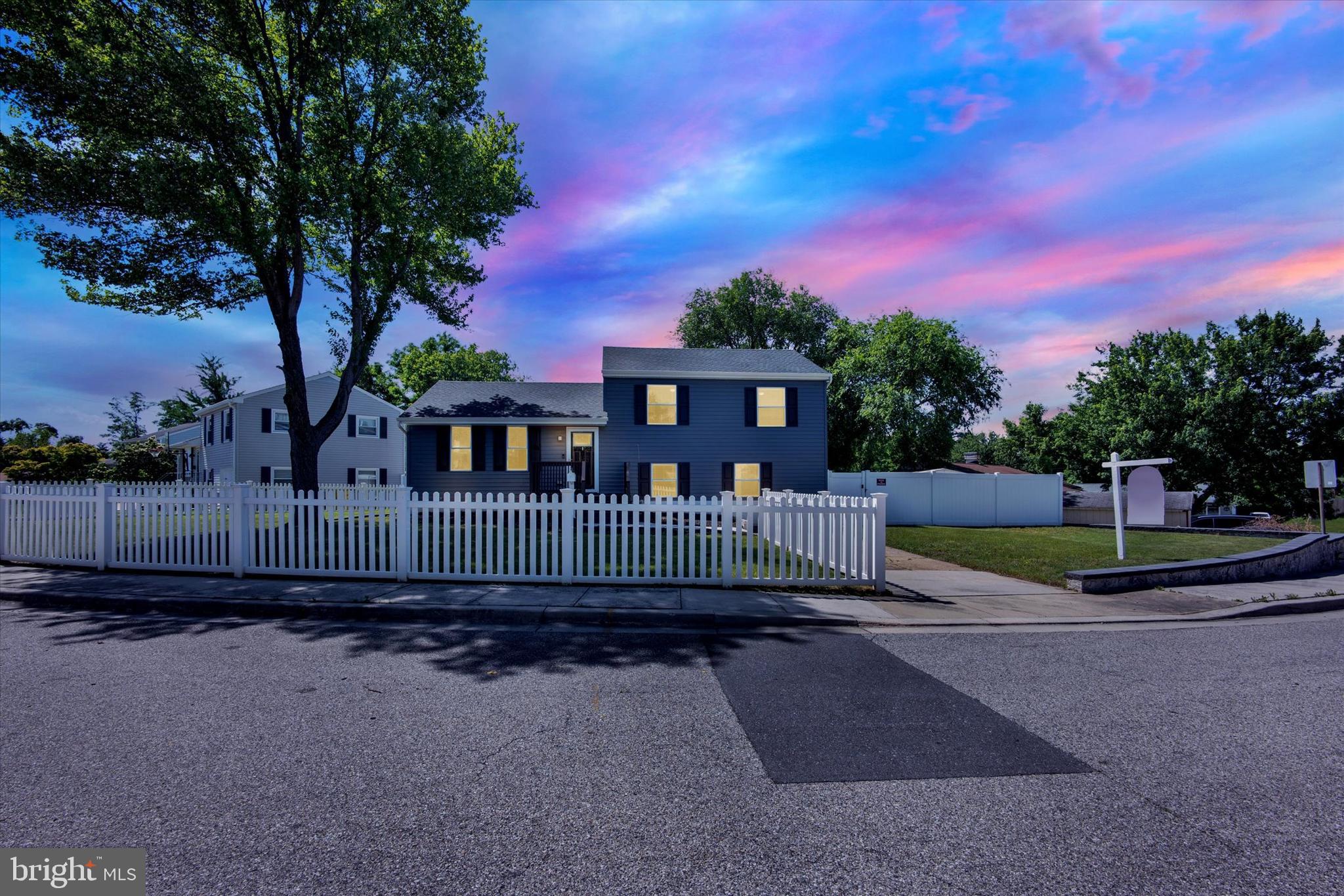 329 Regency Cir
