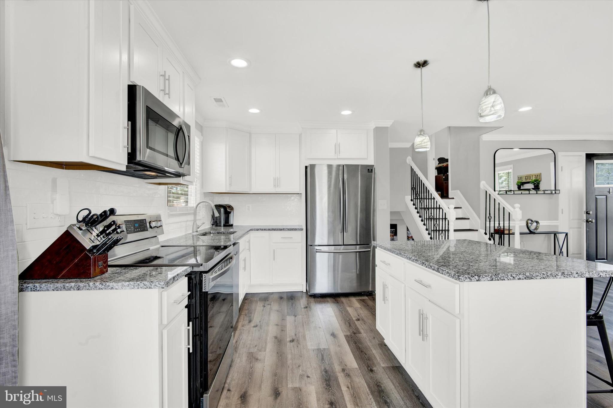 329 Regency Cir