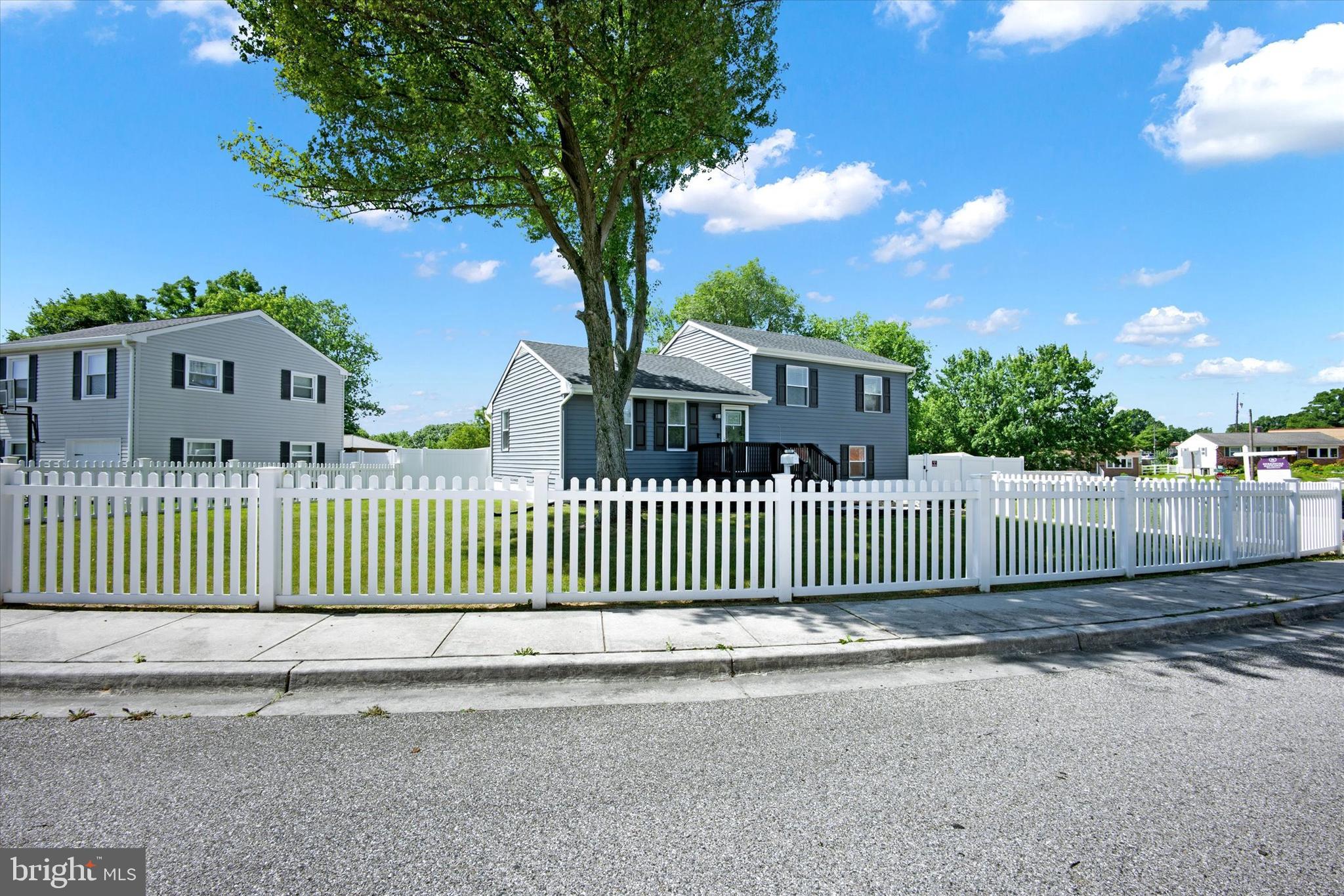 329 Regency Cir