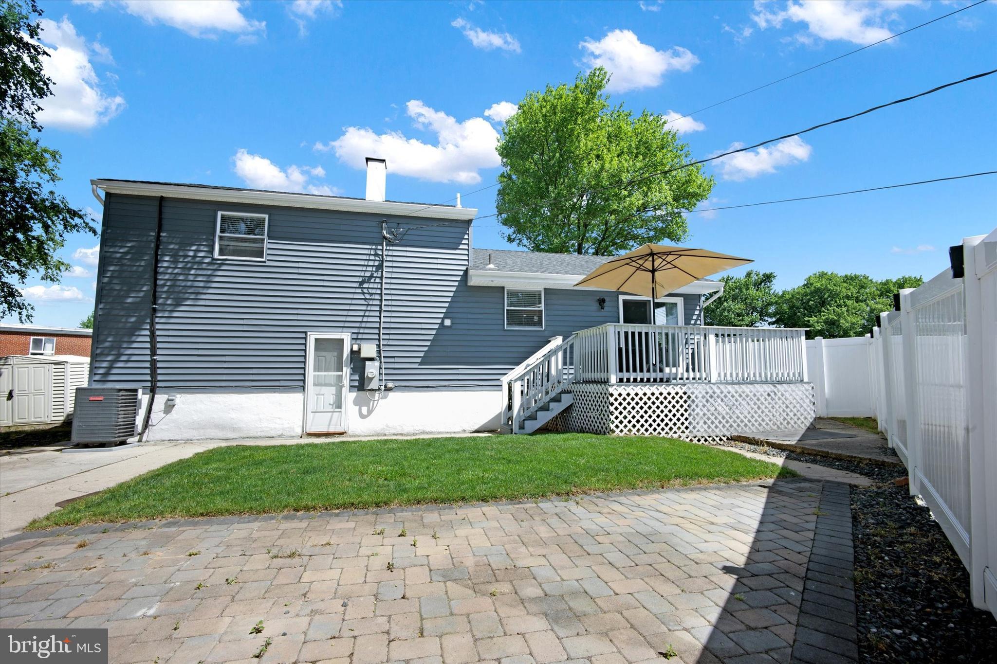 329 Regency Cir
