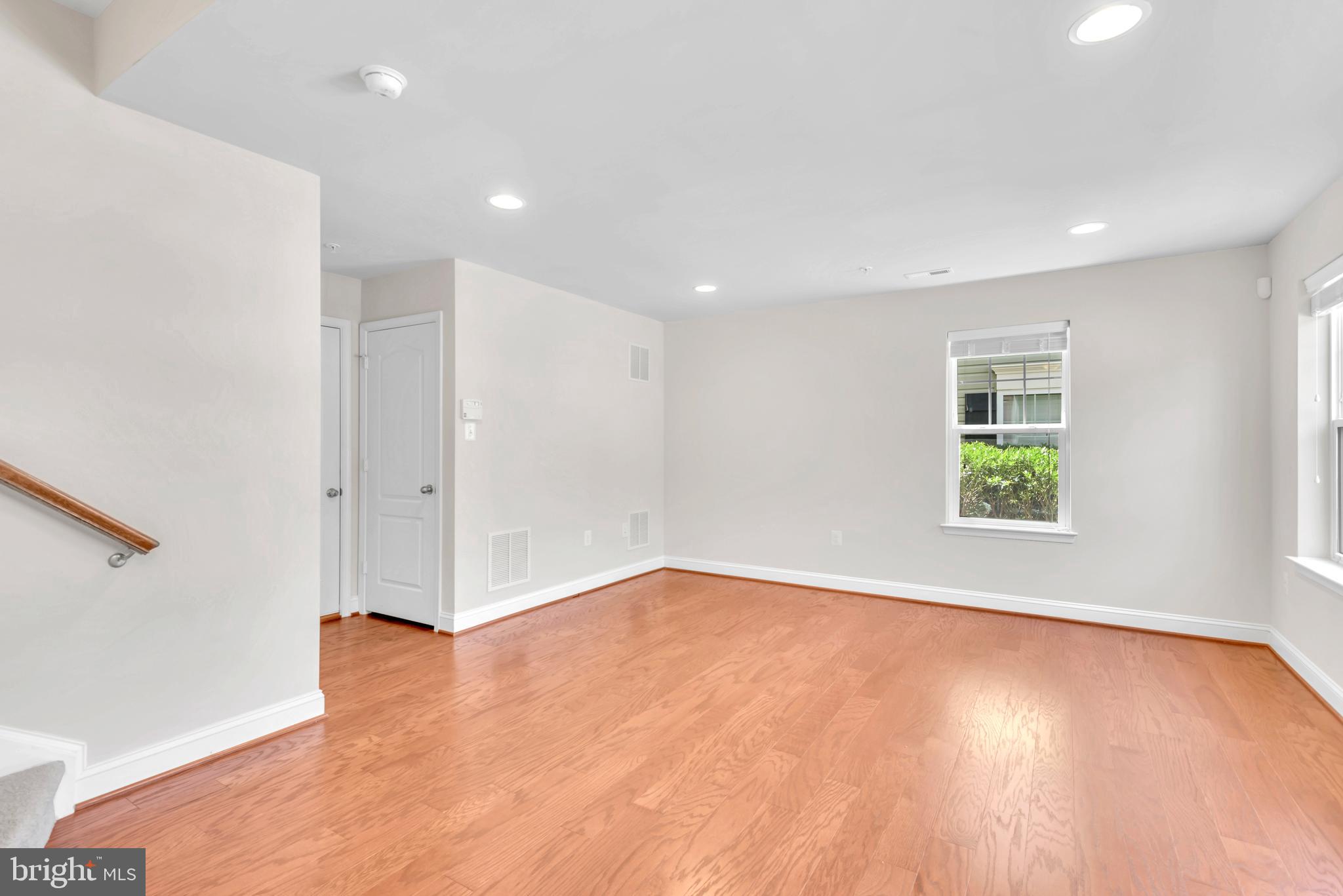 617 S CHERRY GROVE AVE