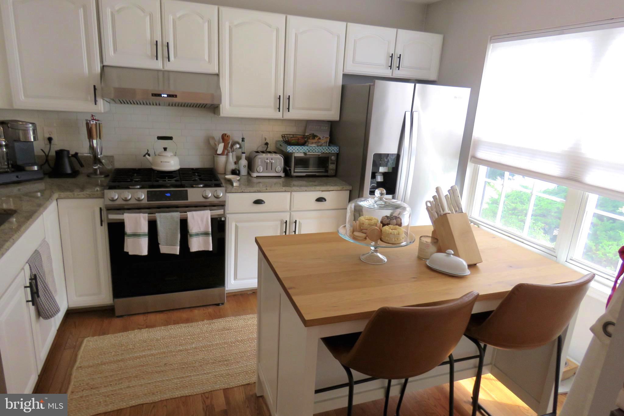 514 Francis Nicholson Way