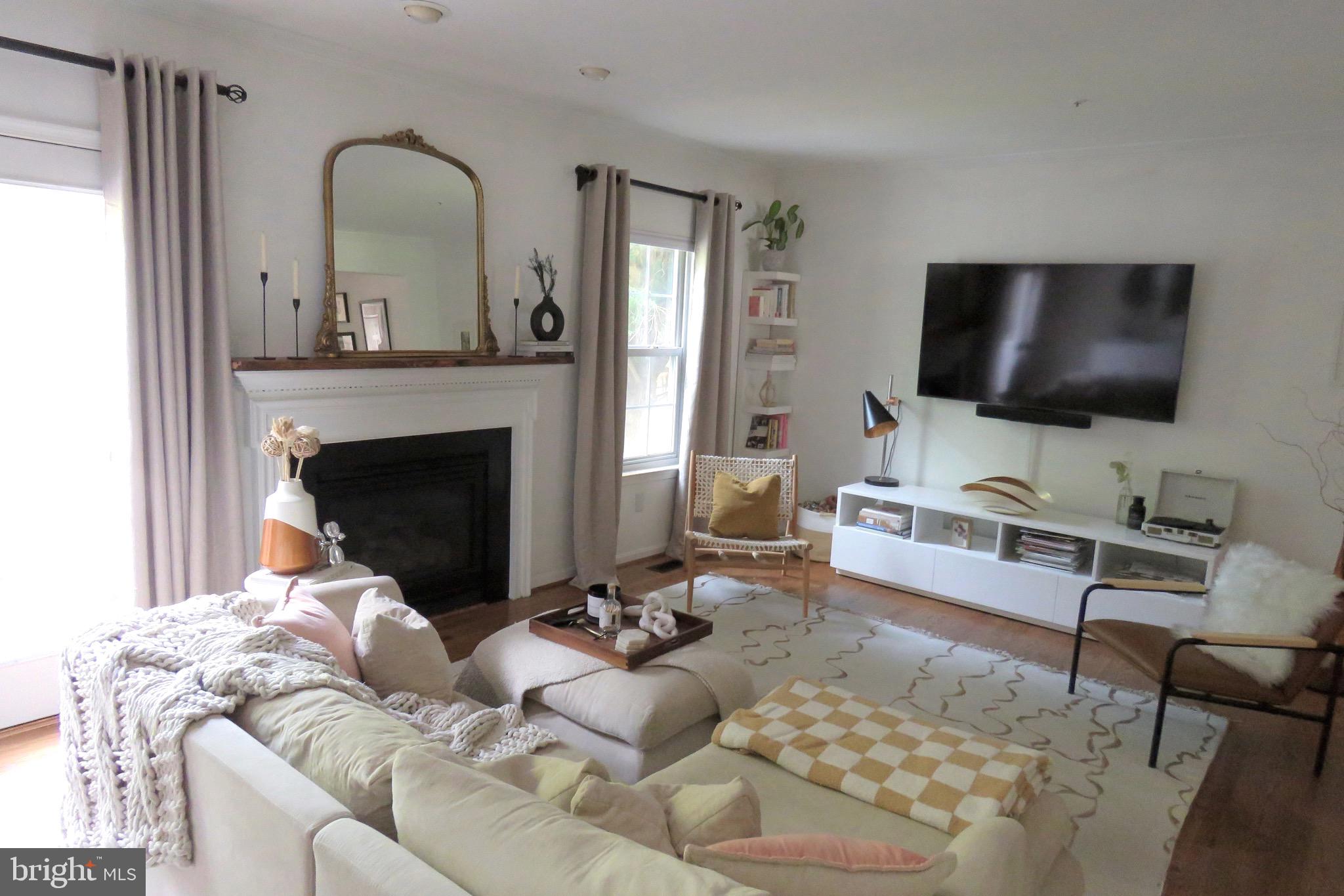 514 Francis Nicholson Way