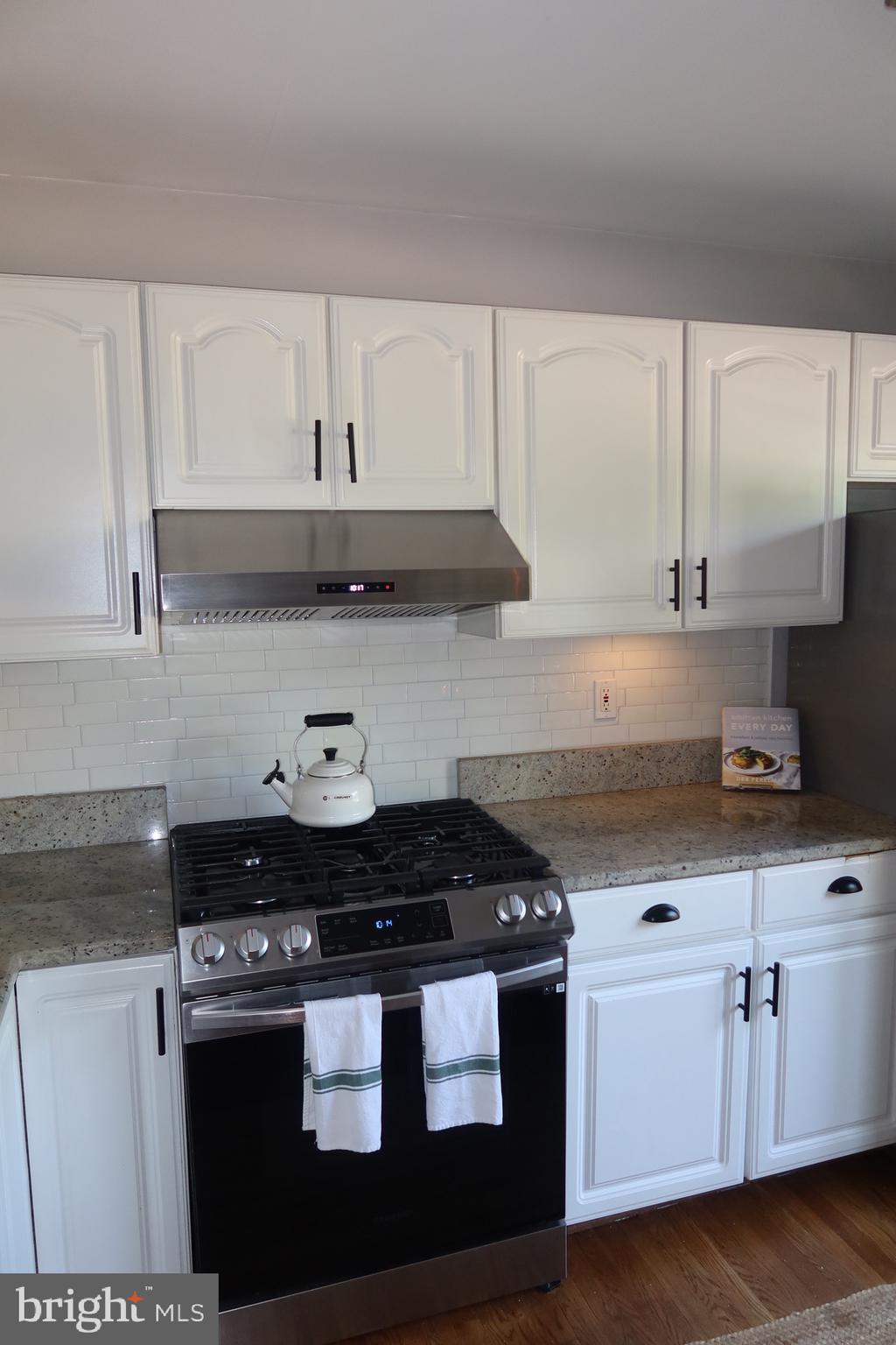 514 Francis Nicholson Way