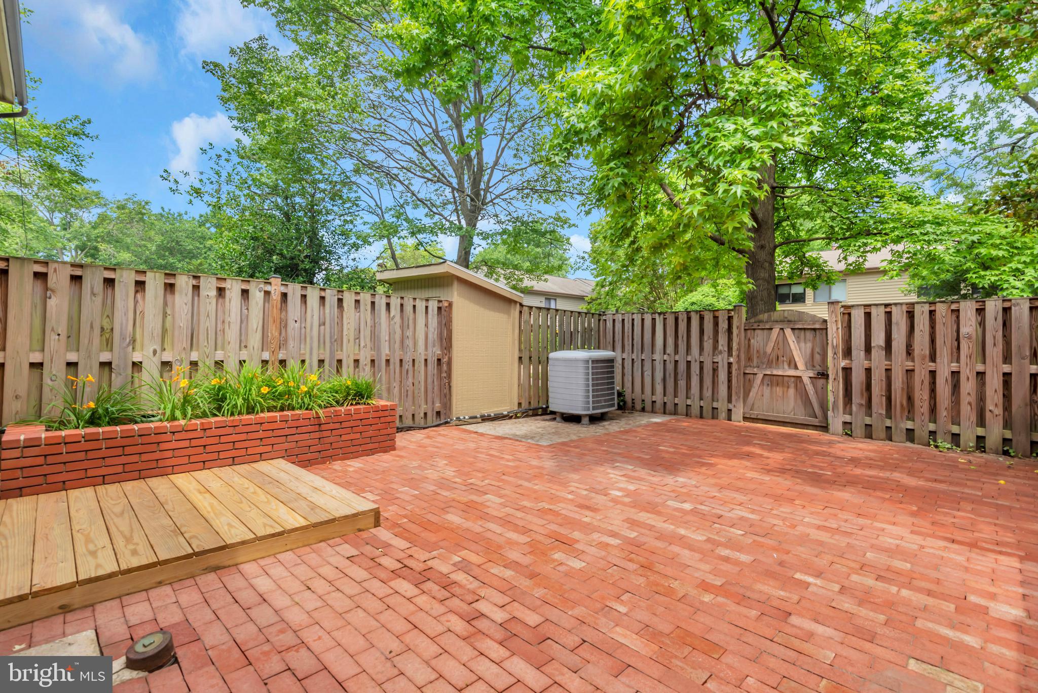 1039 Cedar Ridge Ct