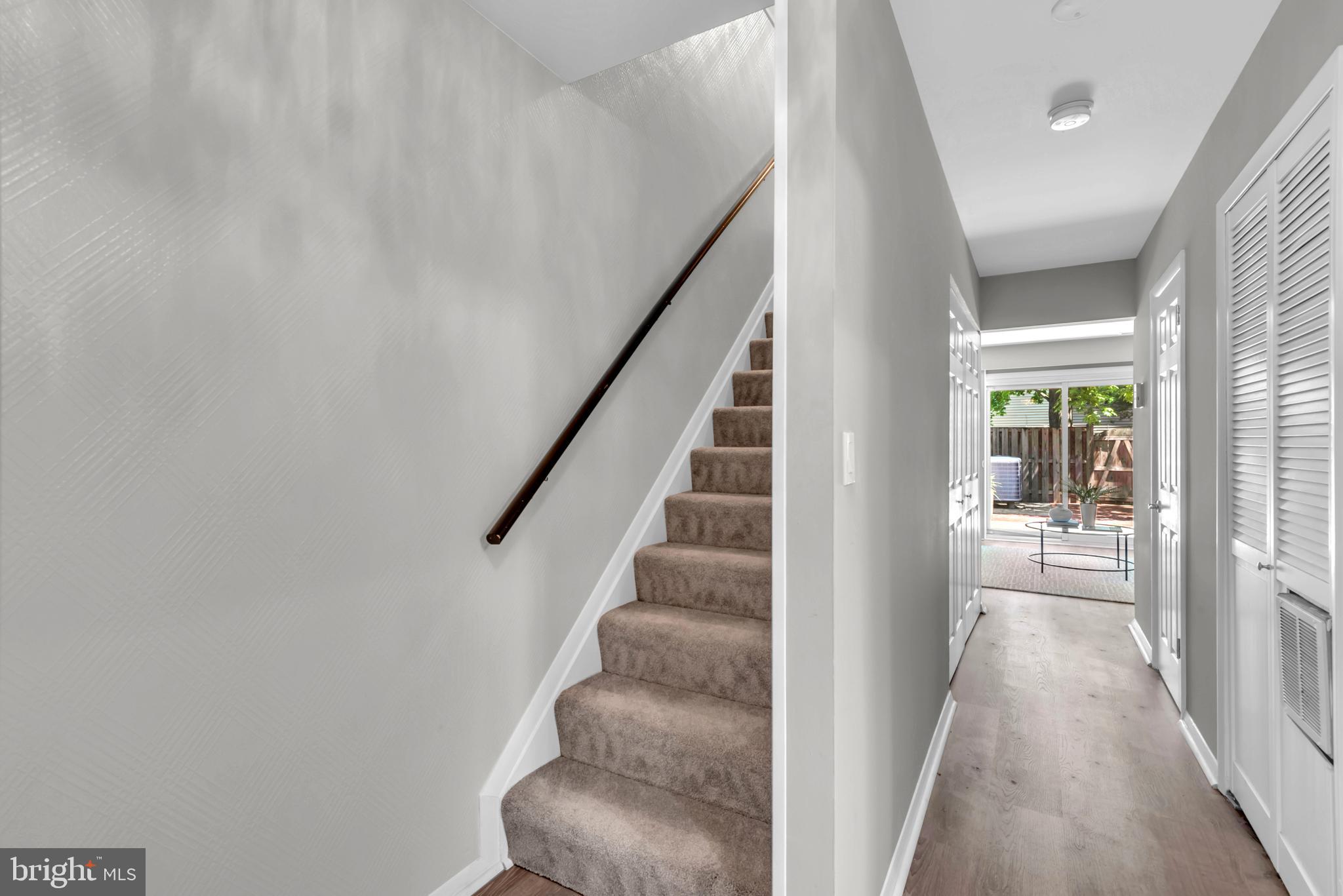 1039 Cedar Ridge Ct