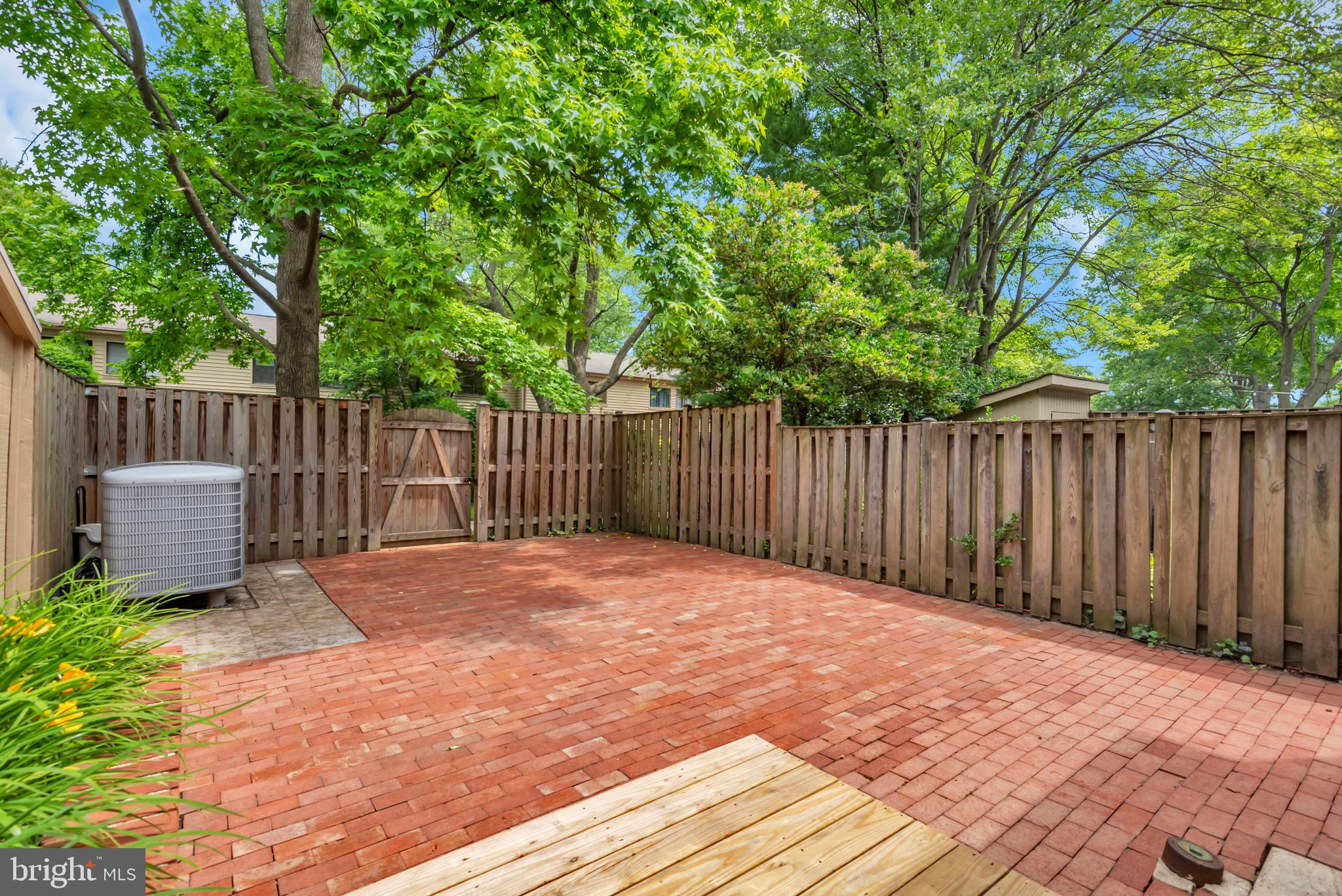 1039 Cedar Ridge Ct