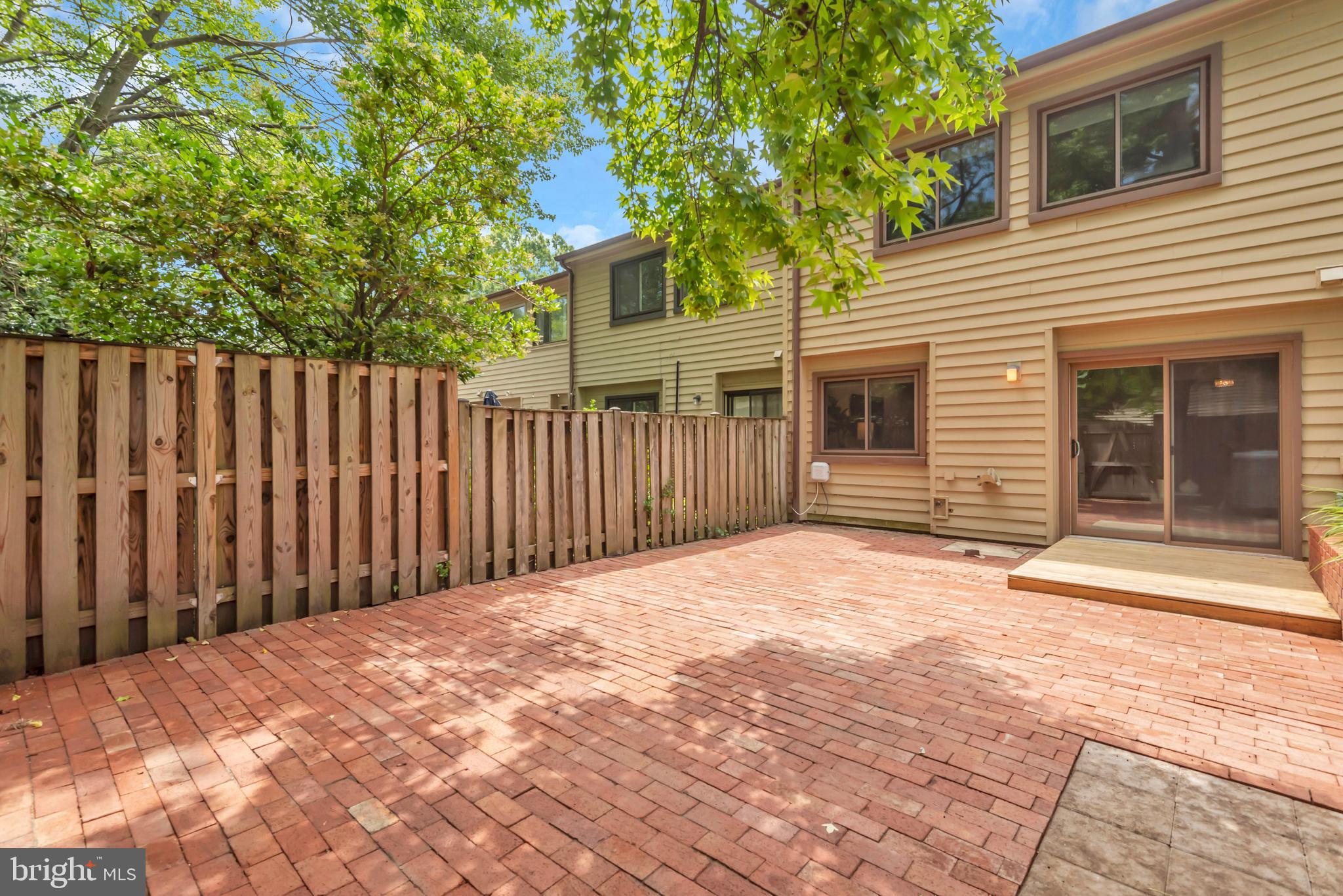 1039 Cedar Ridge Ct