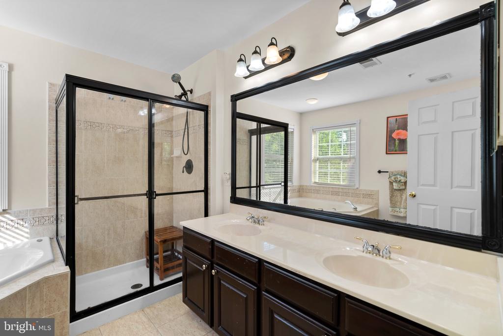 80 Two Rivers Dr