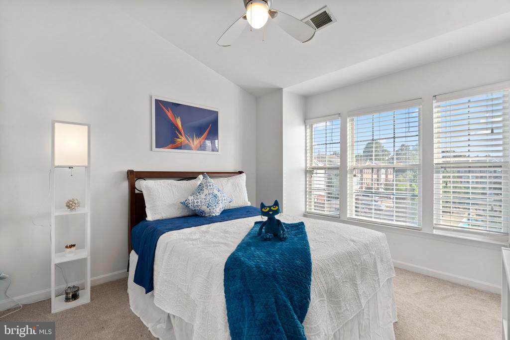 80 Two Rivers Dr