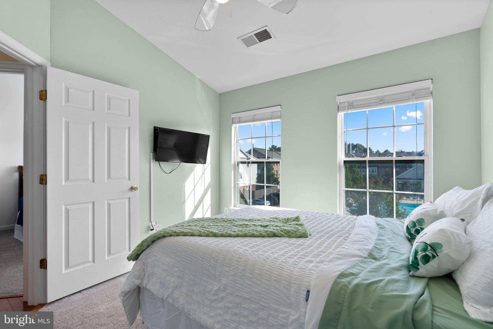 80 Two Rivers Dr