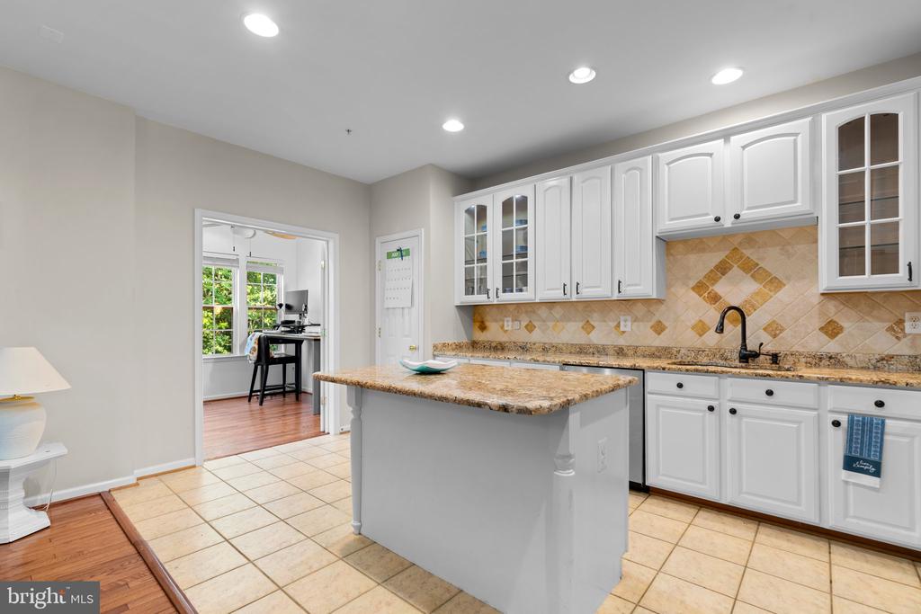 80 Two Rivers Dr