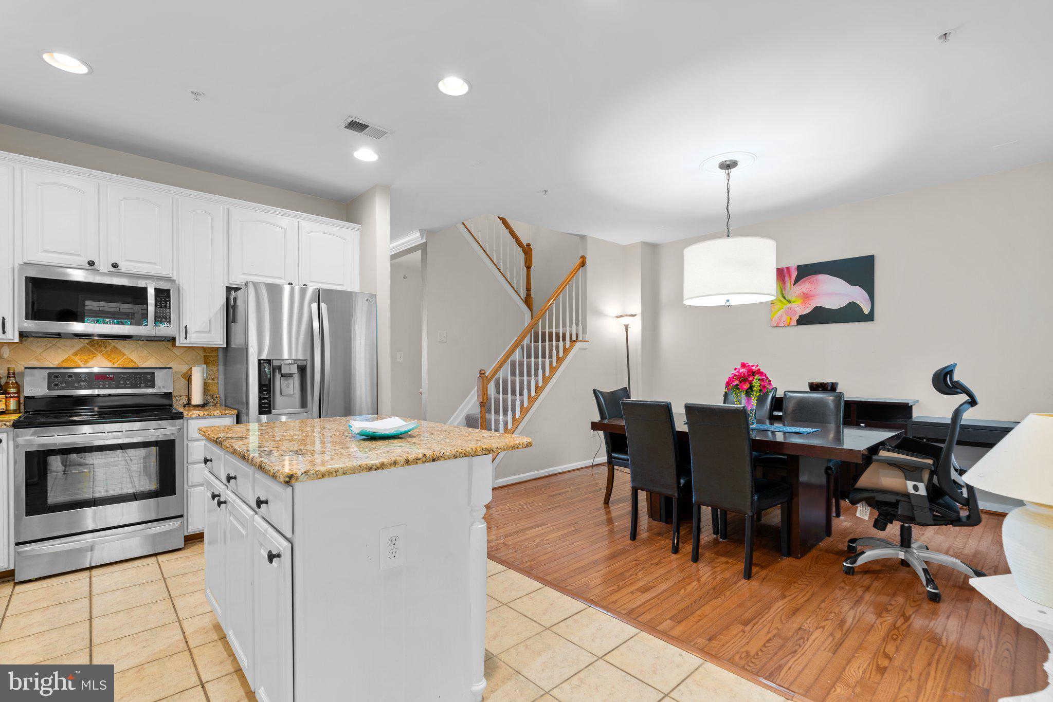 80 Two Rivers Dr