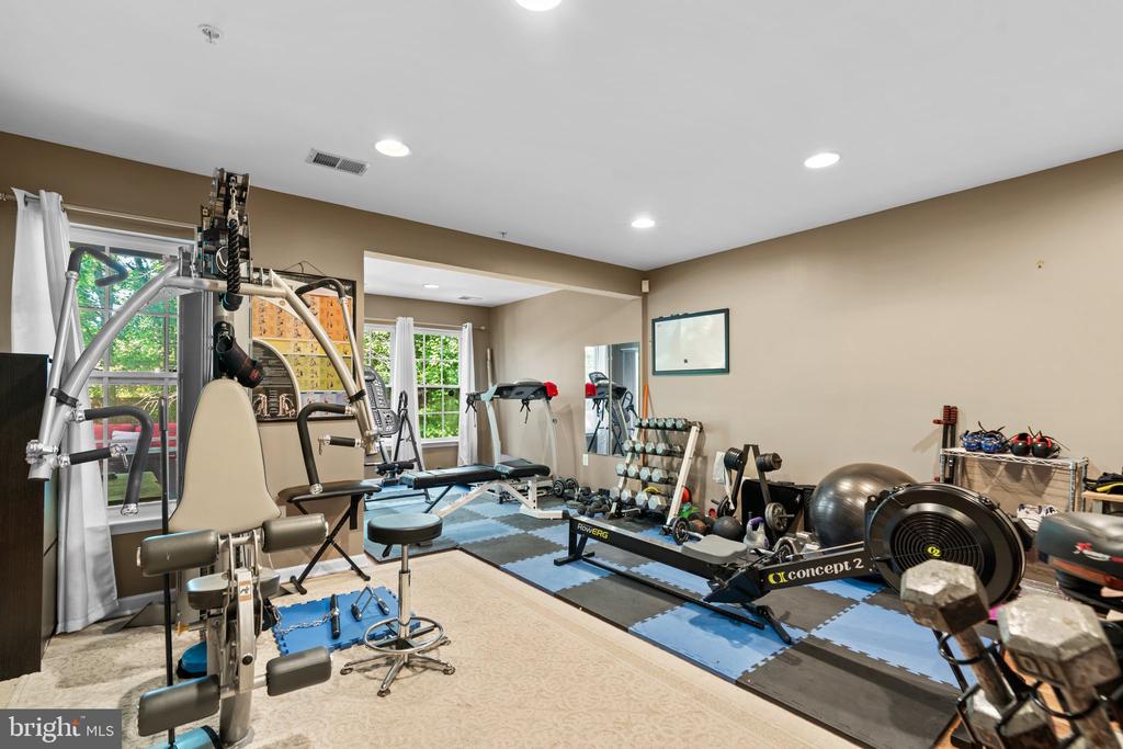 80 Two Rivers Dr
