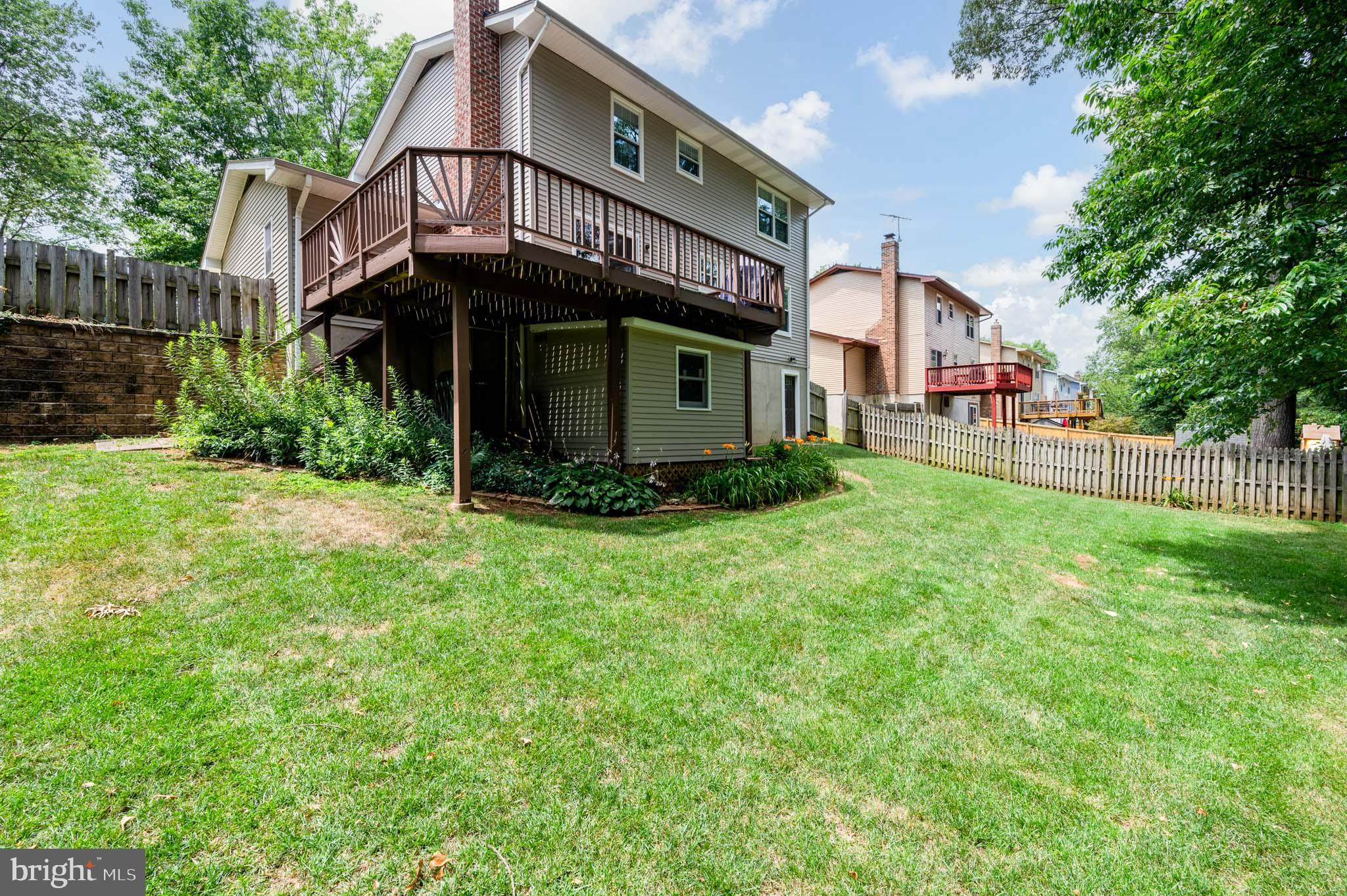 1149 Neptune Pl
