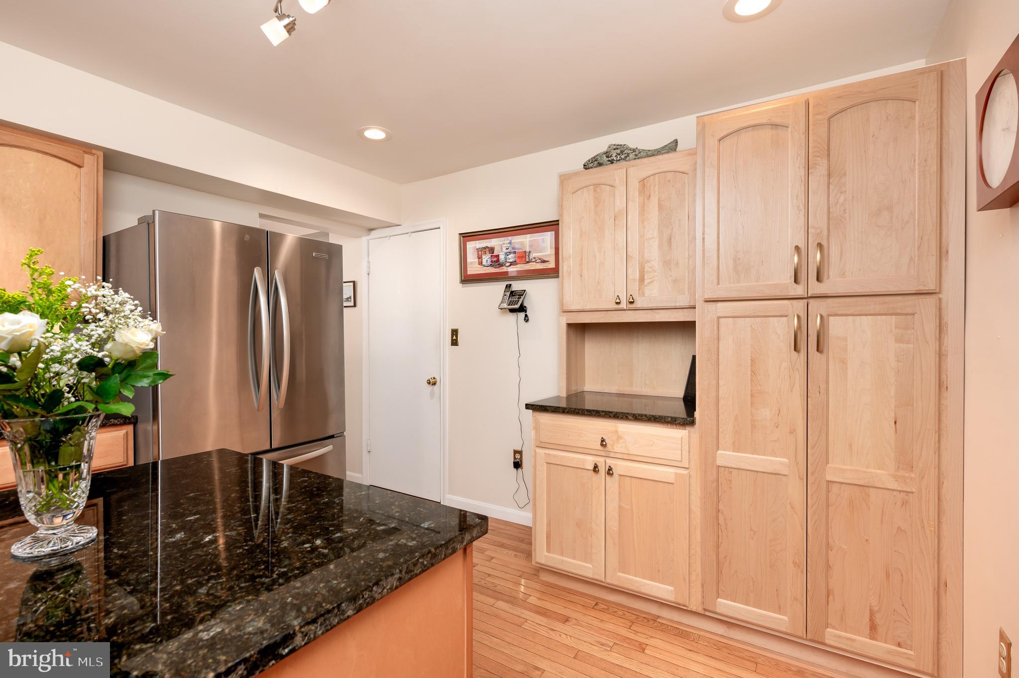 1149 Neptune Pl