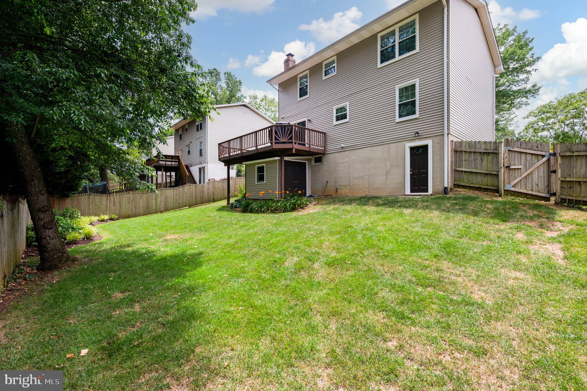 1149 Neptune Pl