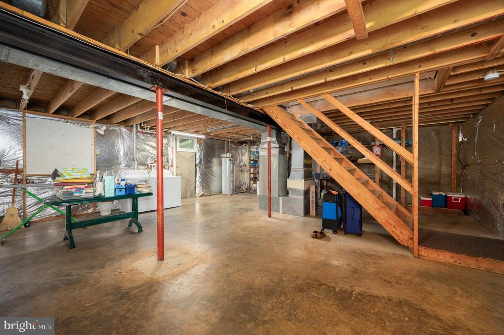 1149 Neptune Pl