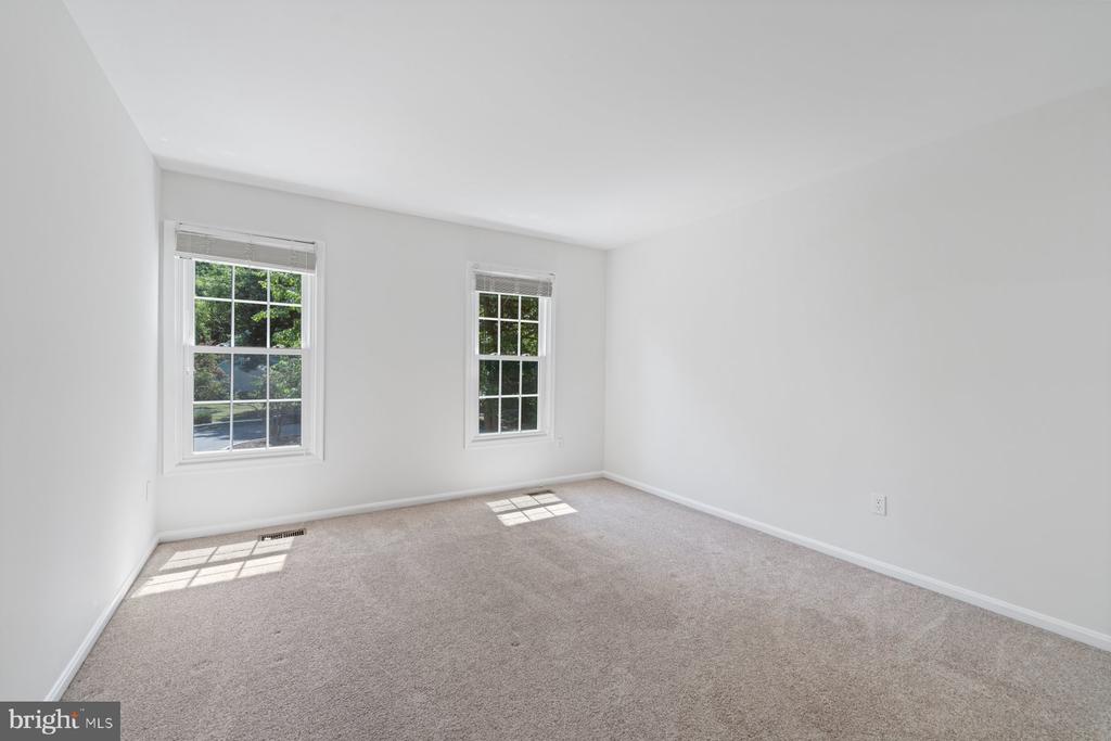 301 Saddle Ridge Rd