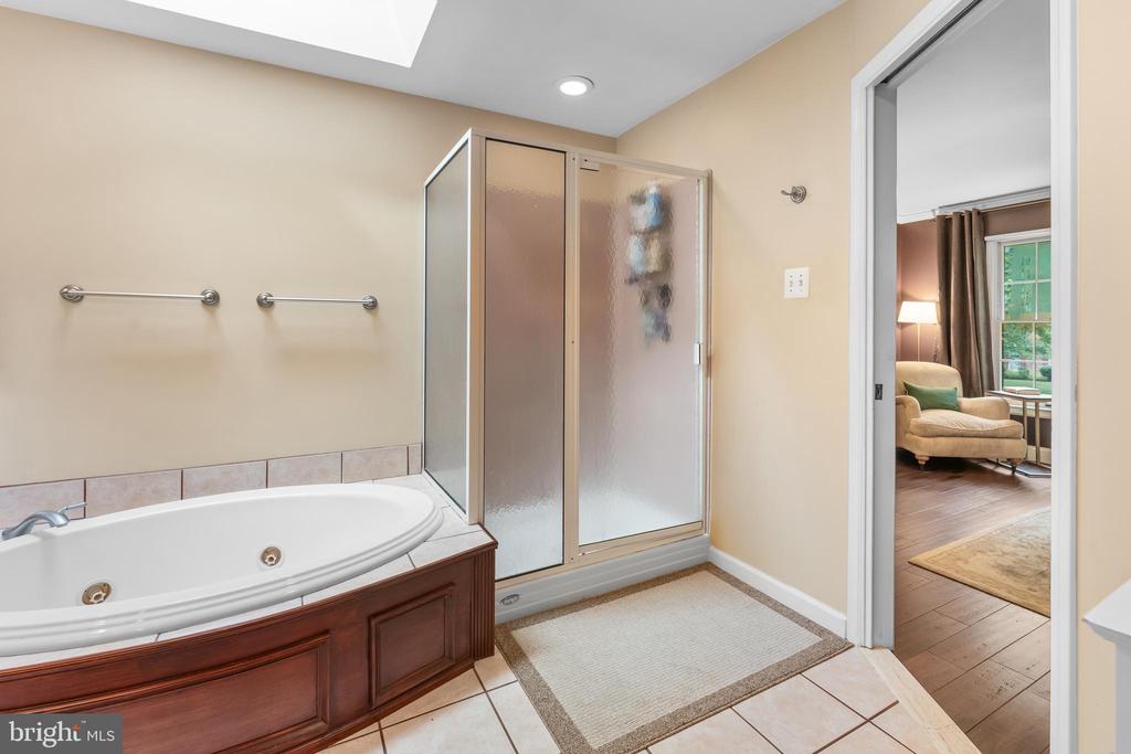 205 Glencolter Ct