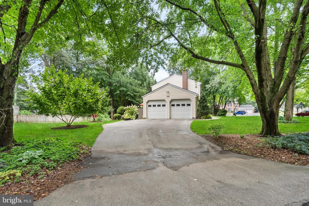 205 Glencolter Ct