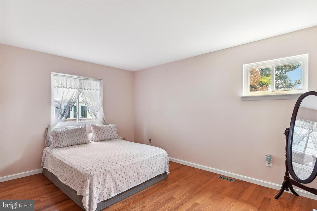 1031 Saint Margarets Dr