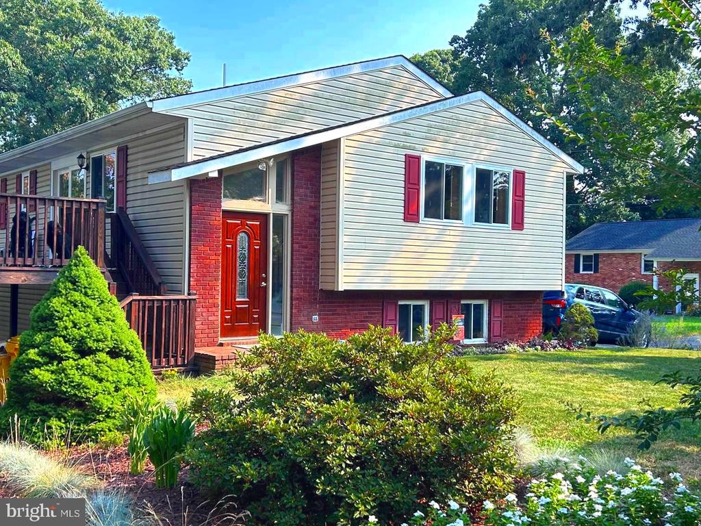 1031 Saint Margarets Dr