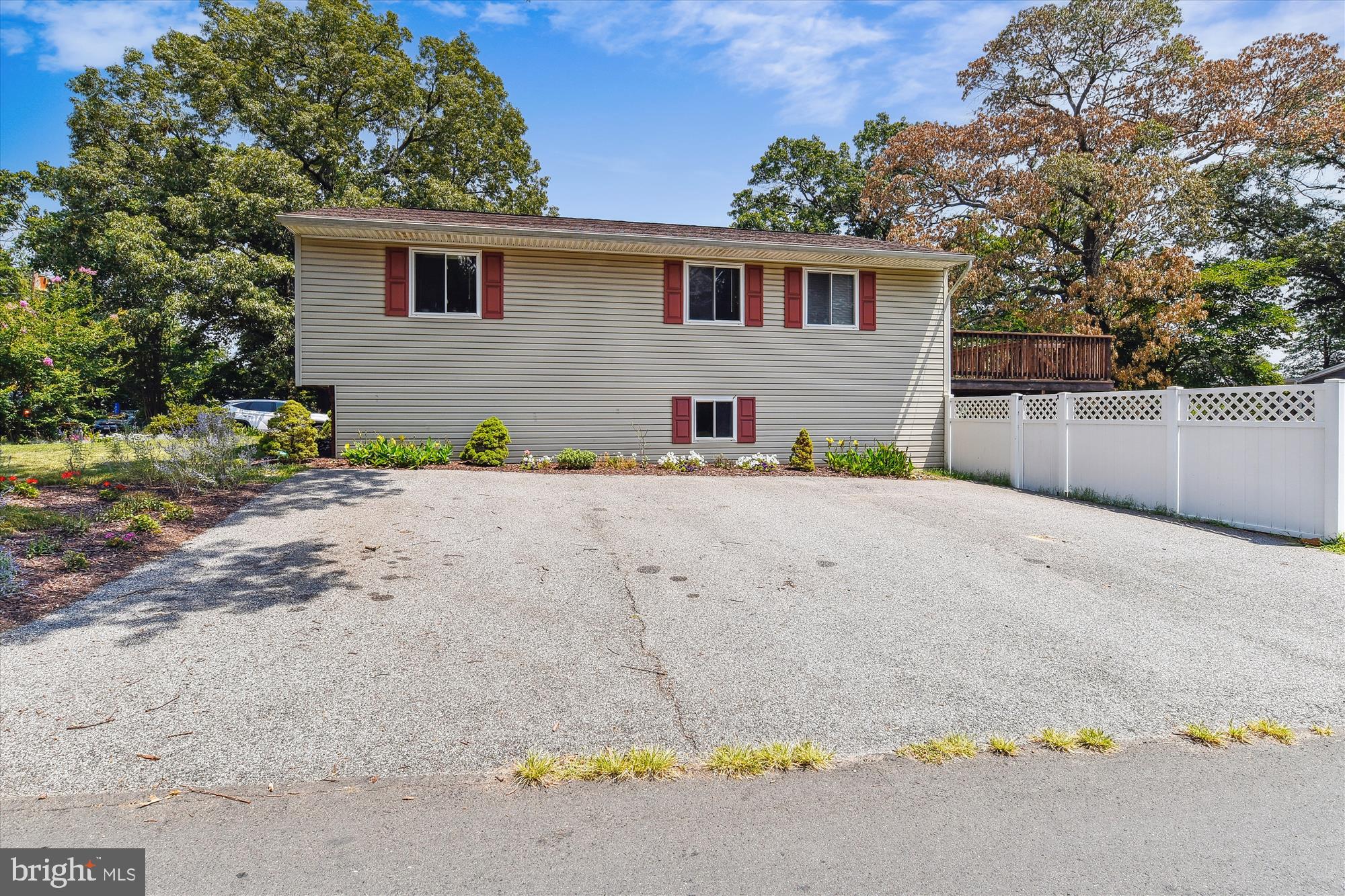 1031 Saint Margarets Dr