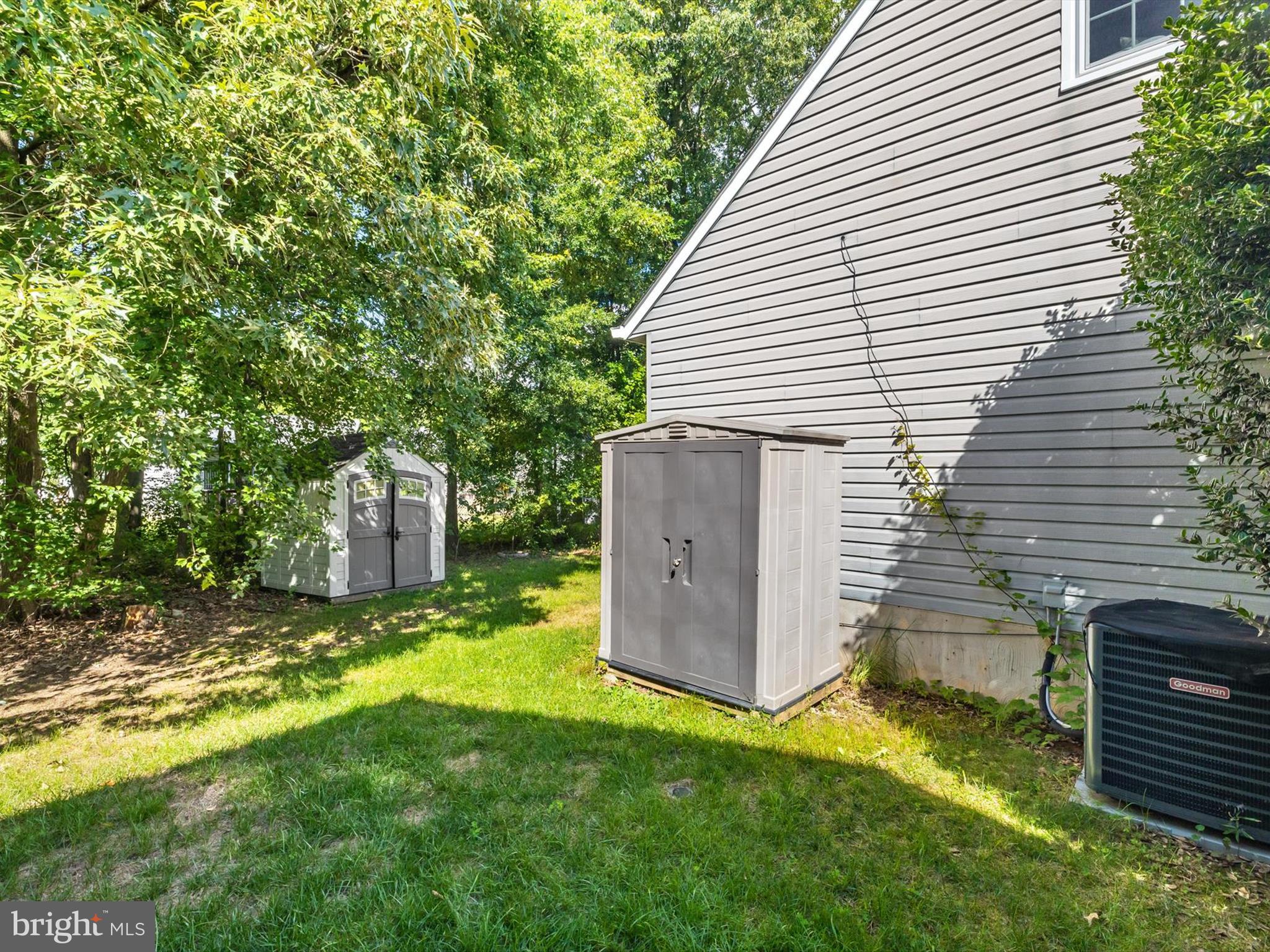 1402 Iron Horse Ct