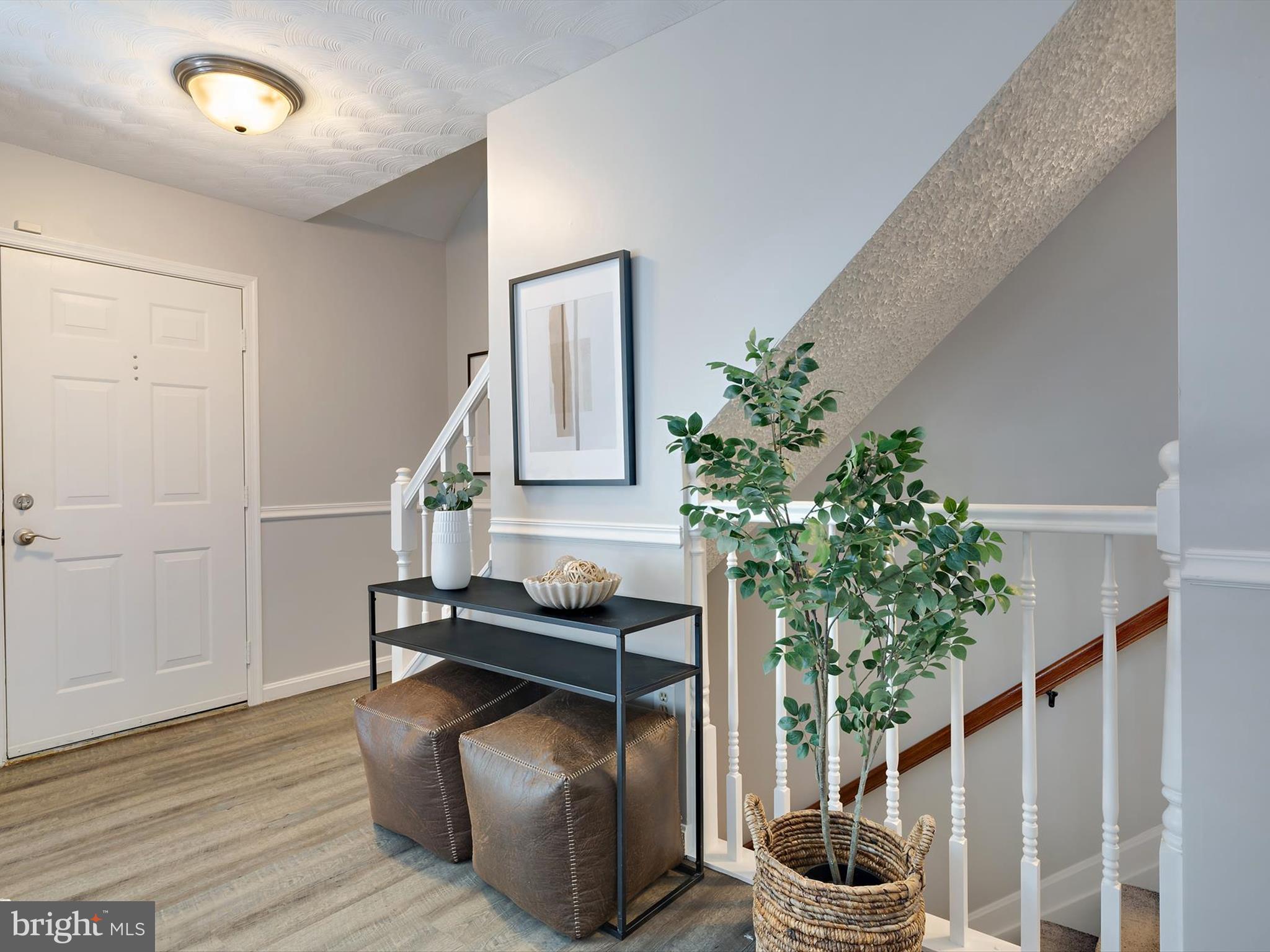 1402 Iron Horse Ct