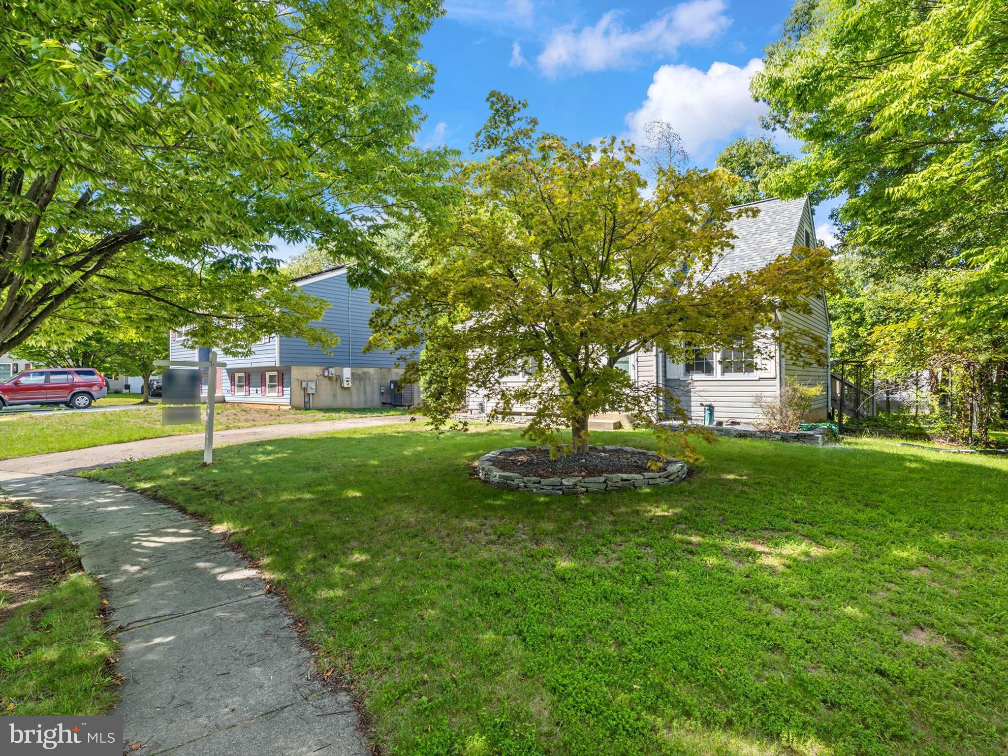 1402 Iron Horse Ct