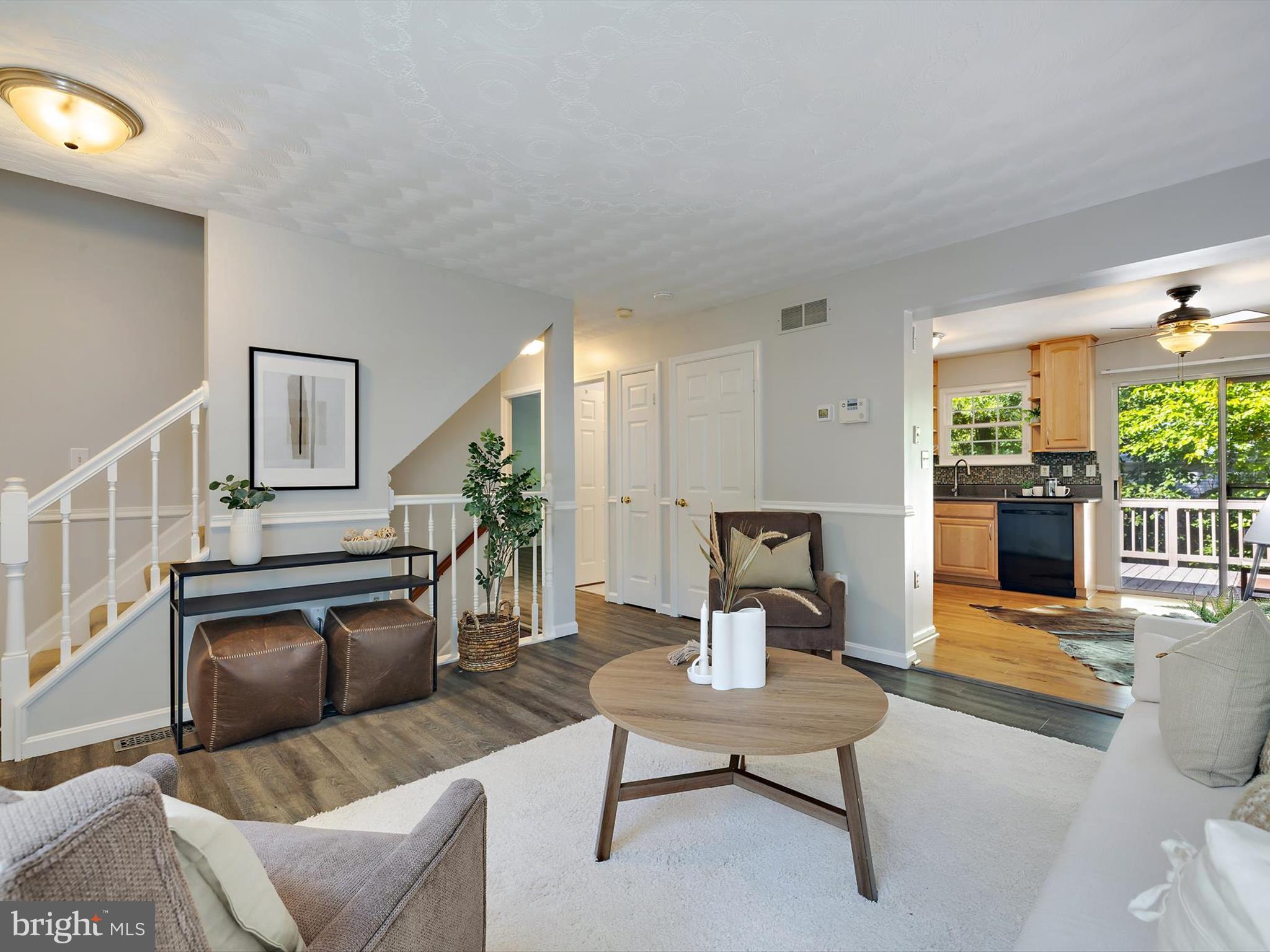 1402 Iron Horse Ct