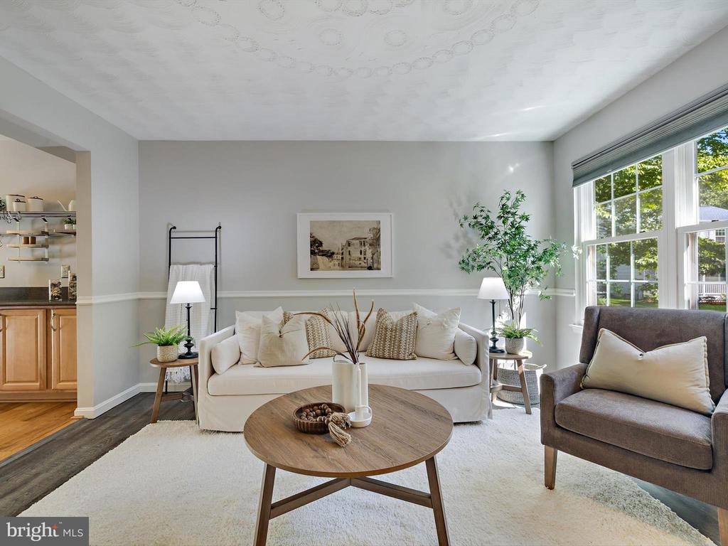 1402 Iron Horse Ct