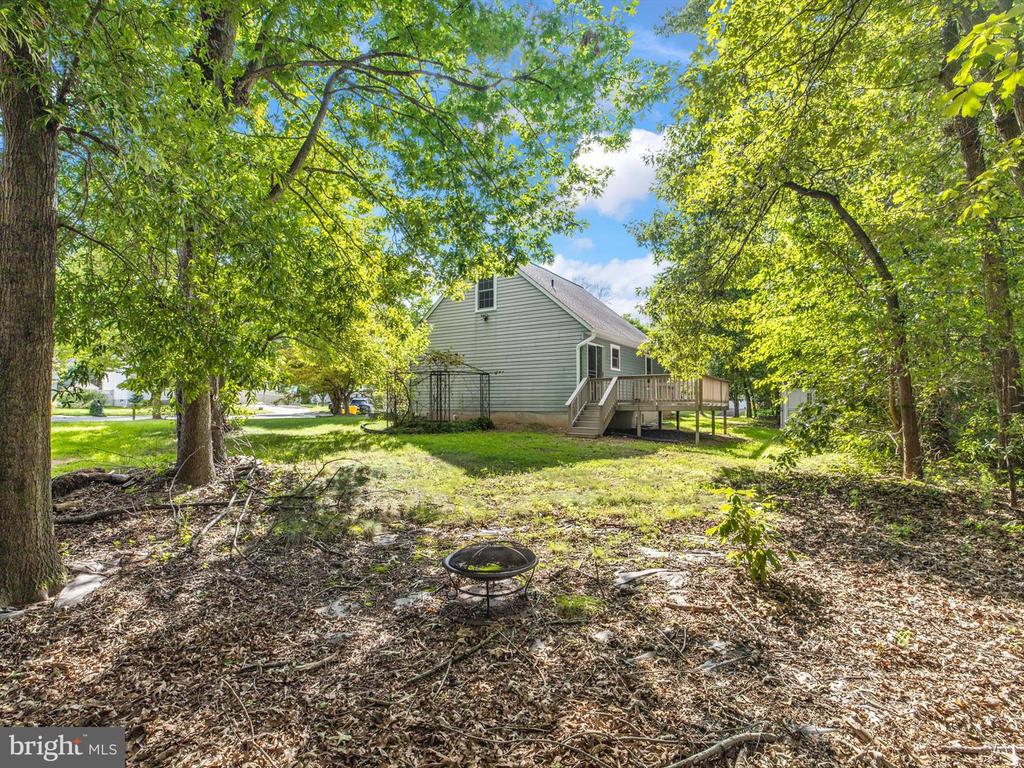 1402 Iron Horse Ct