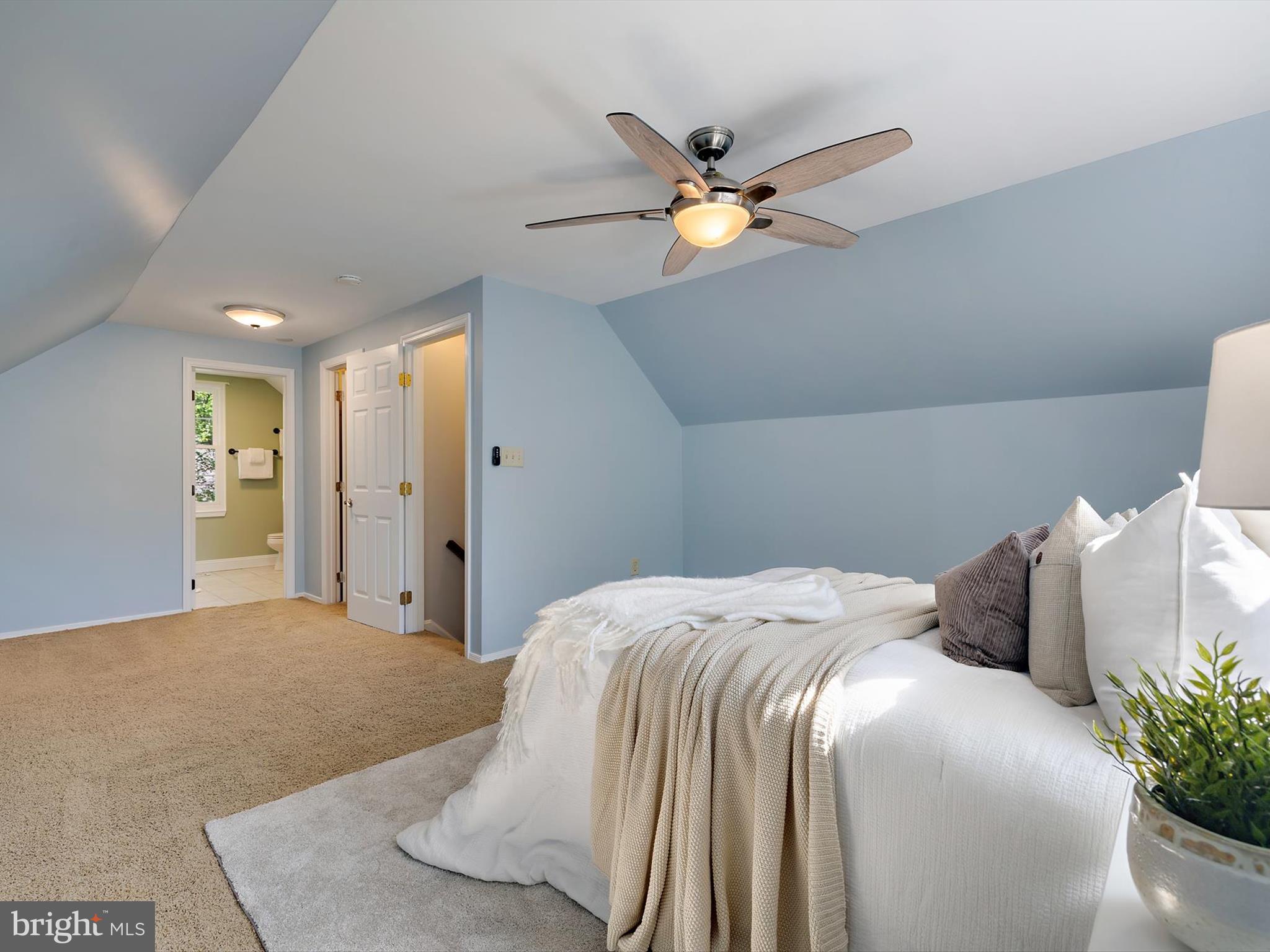 1402 Iron Horse Ct