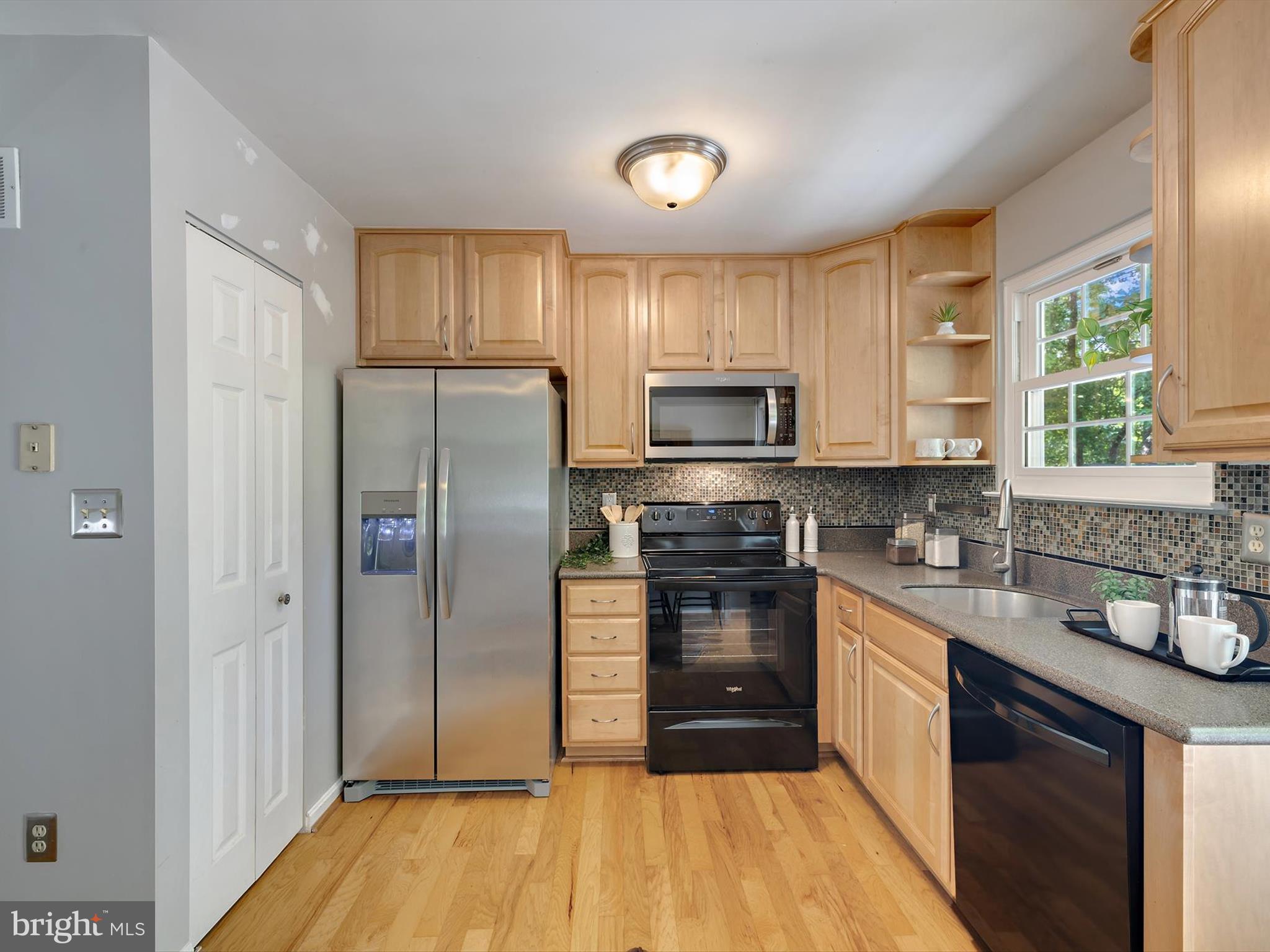 1402 Iron Horse Ct