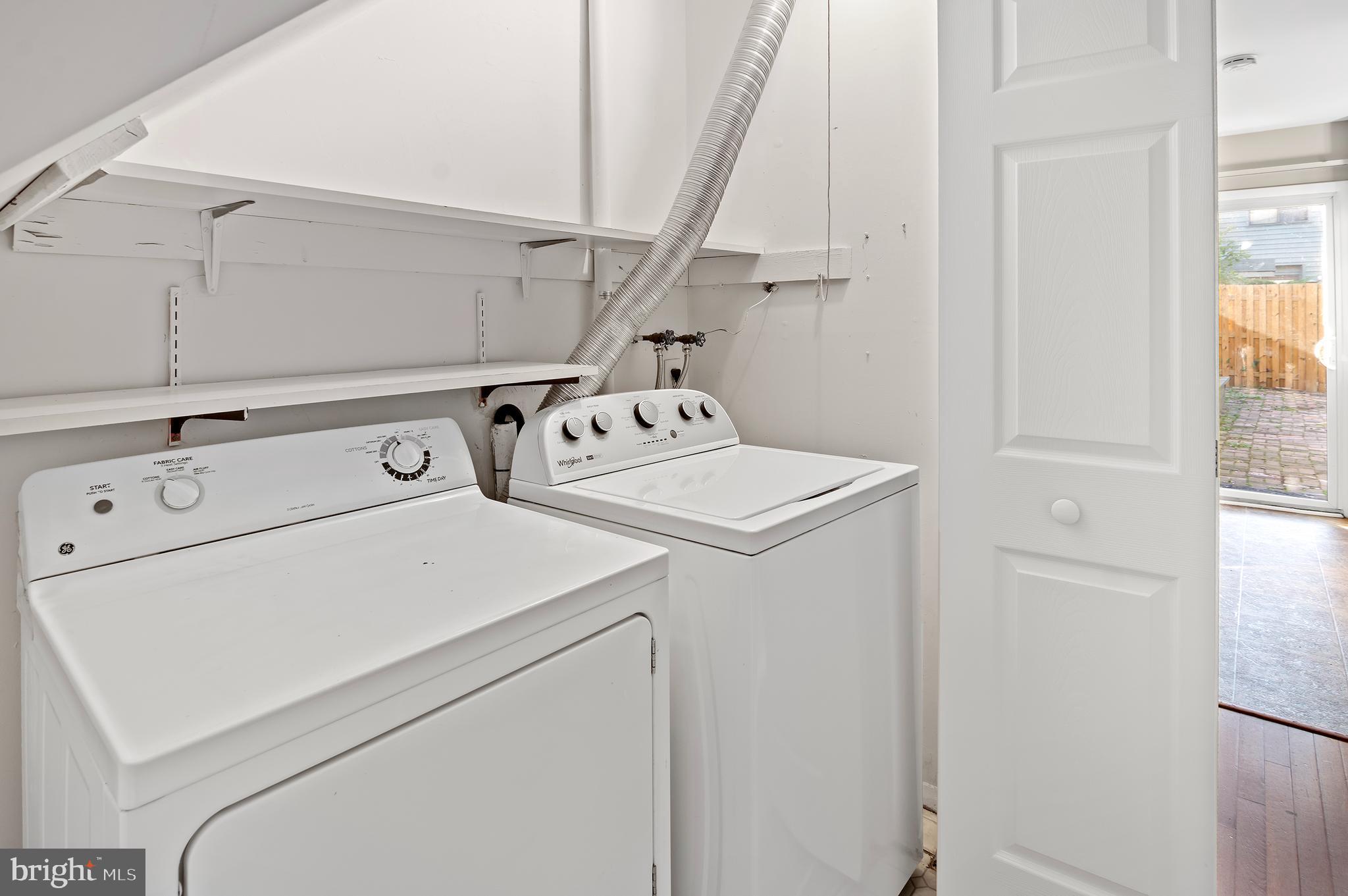 1052 Cedar Ridge Ct