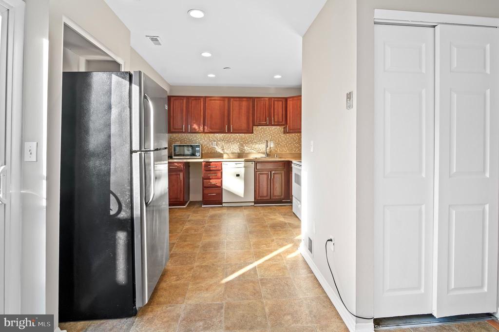 1052 Cedar Ridge Ct
