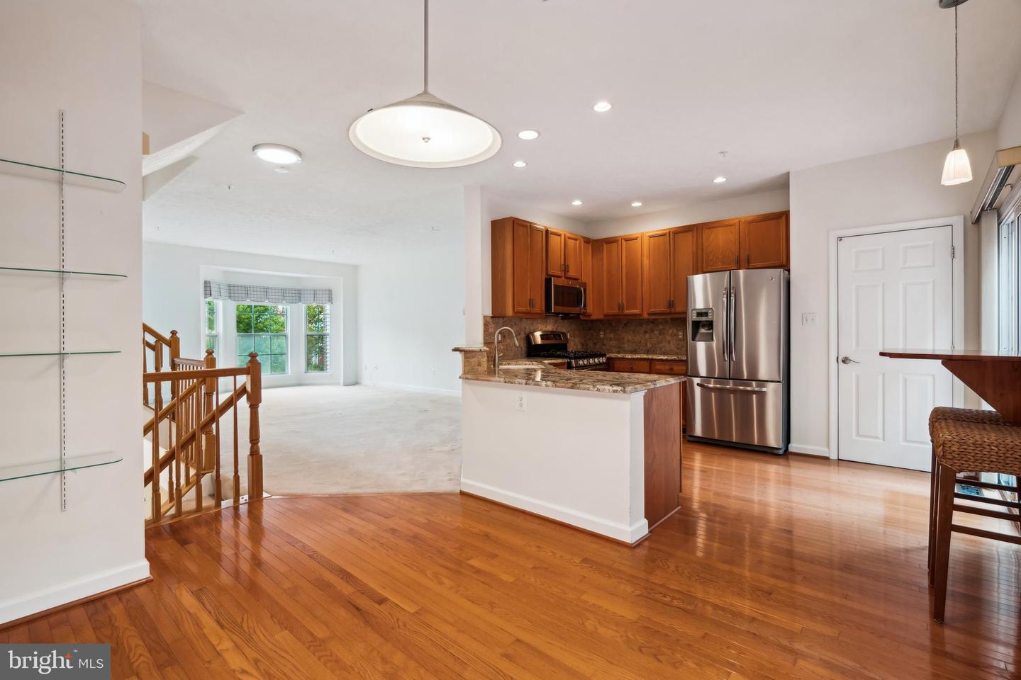 3238 Escapade Cir