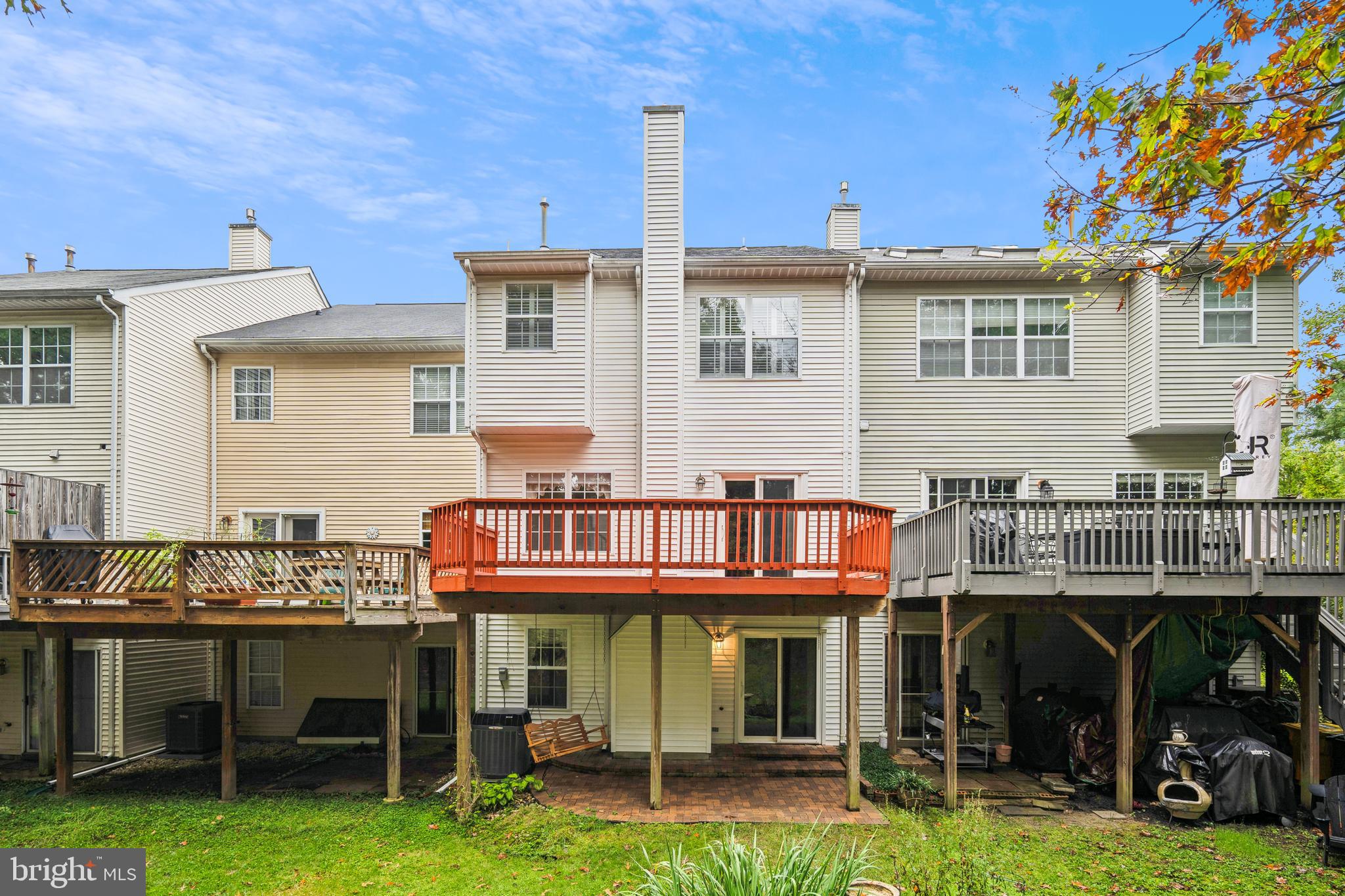 3238 Escapade Cir