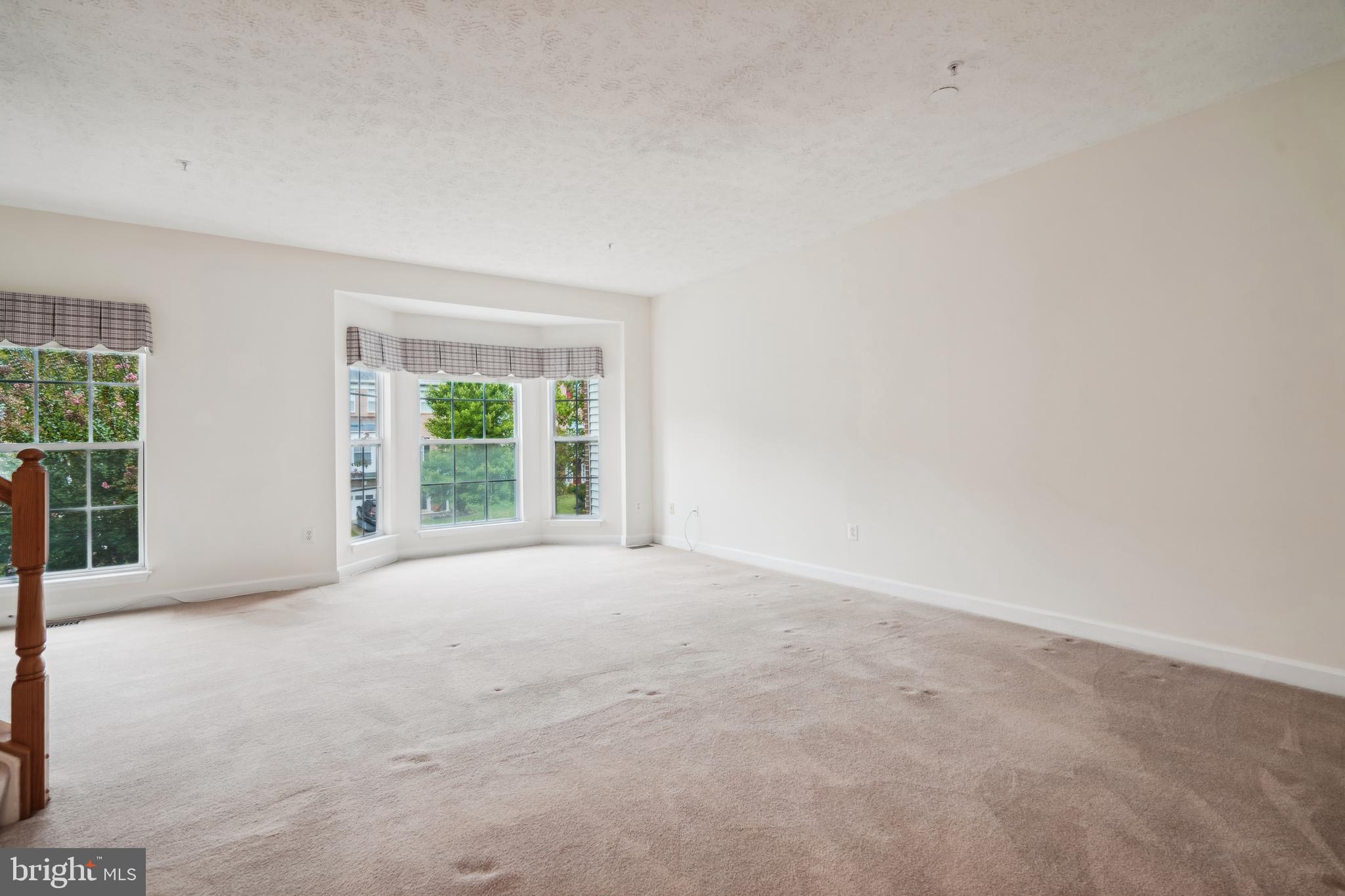 3238 Escapade Cir