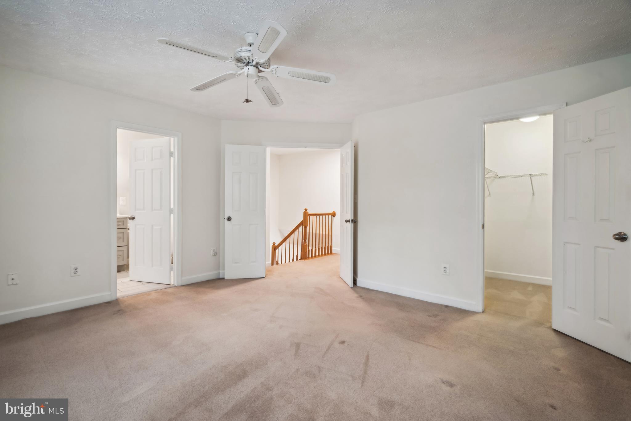 3238 Escapade Cir