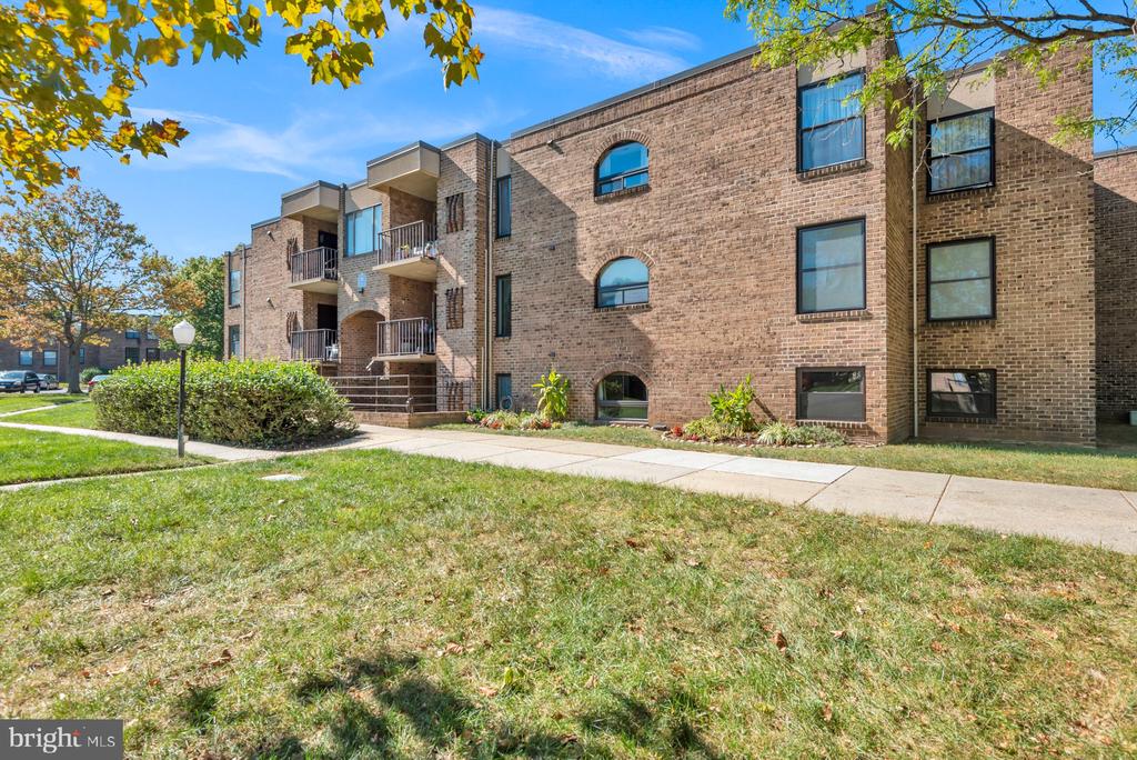20 Silverwood Cir #11