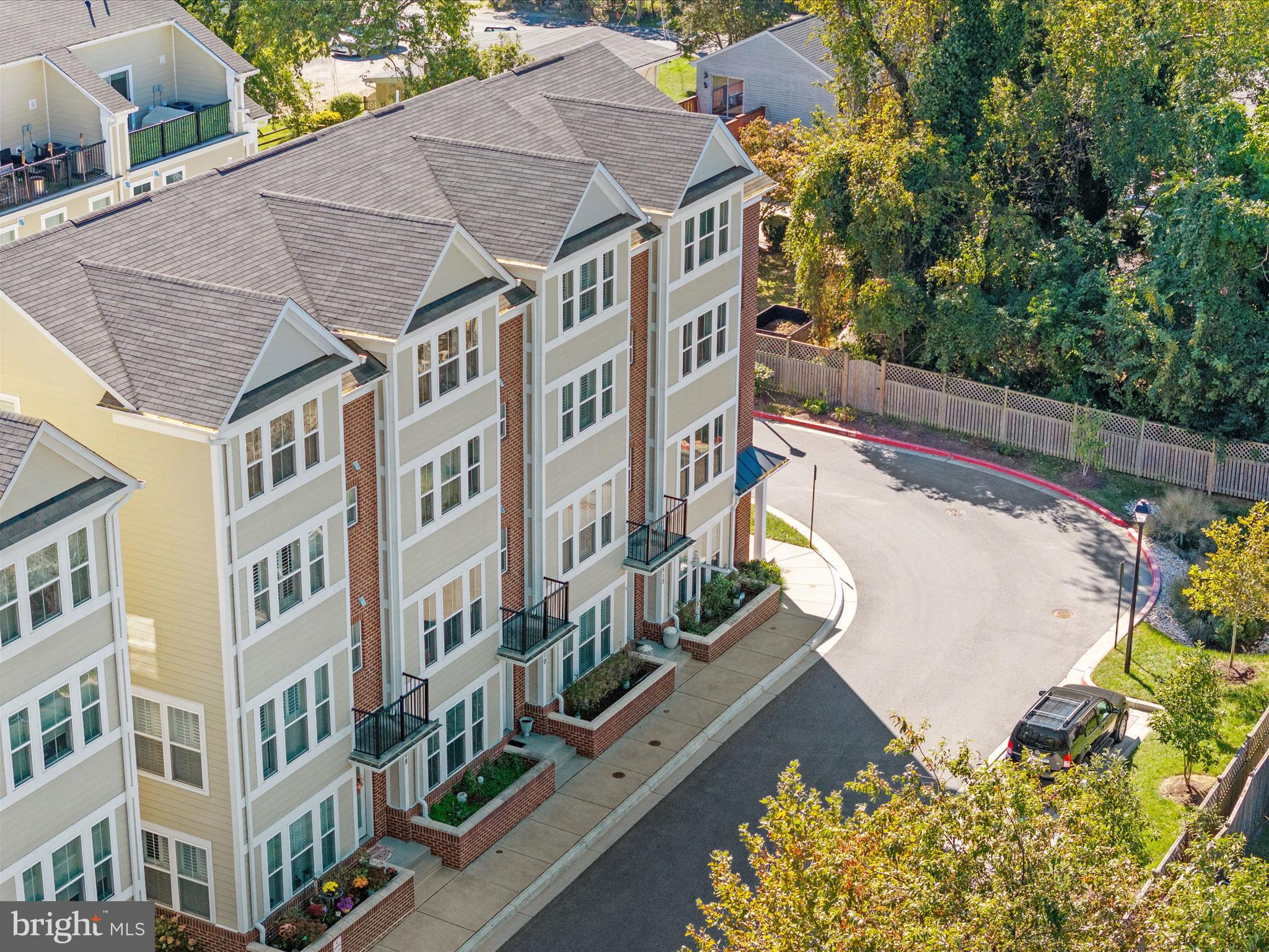 512 Joseph Johnson Dr
