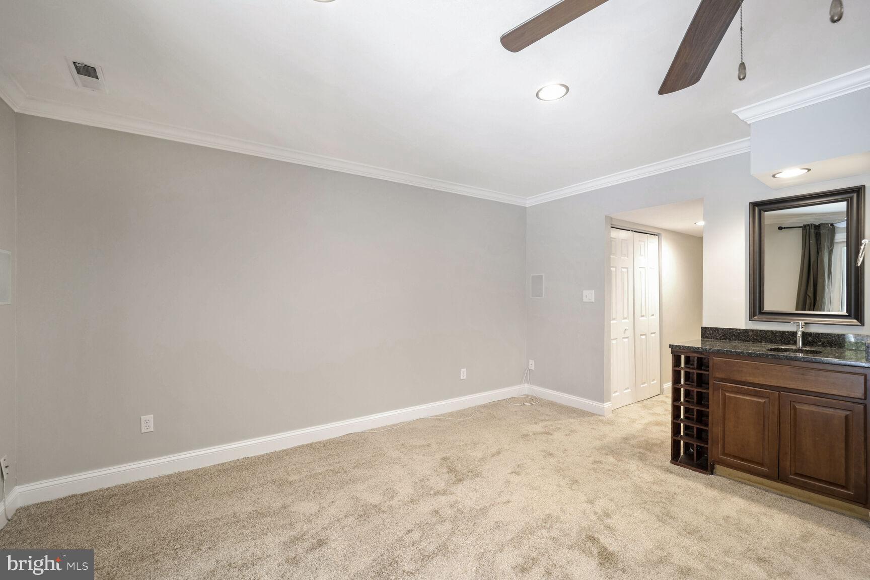 439 Colonial Ridge Ln