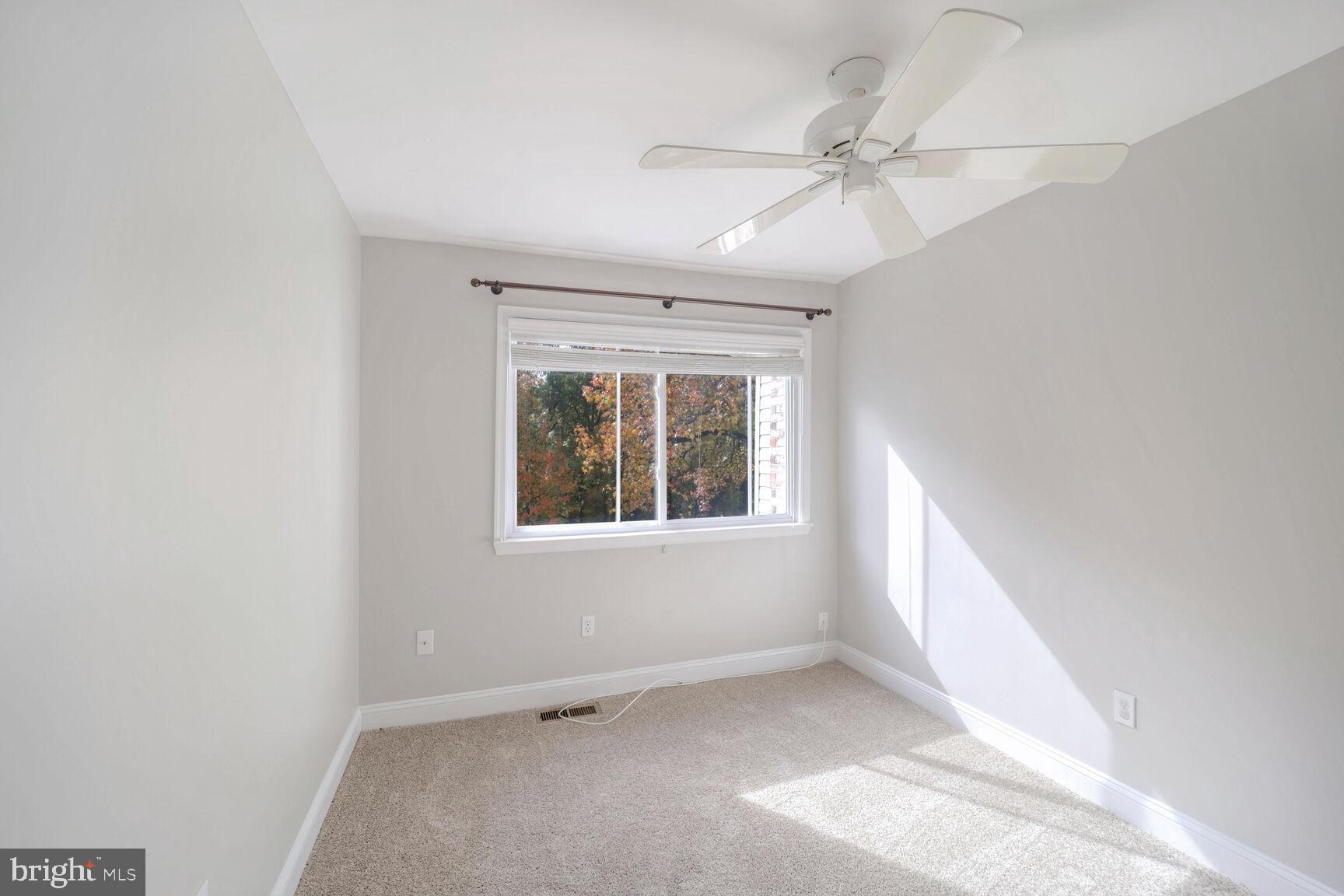 439 Colonial Ridge Ln